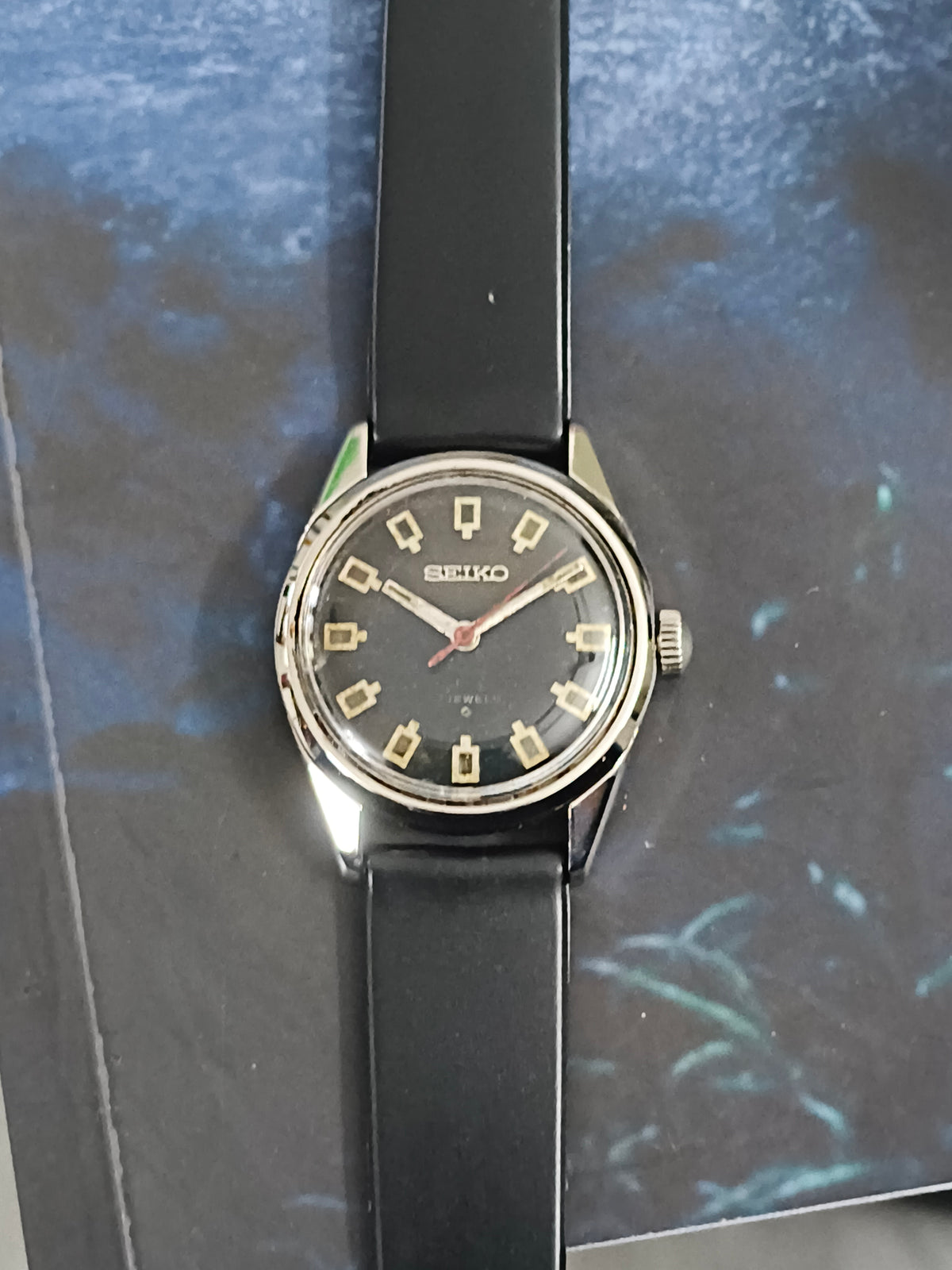 Seiko Vintage "Baby King Seiko" Hand-winding Watch with a Black Dial