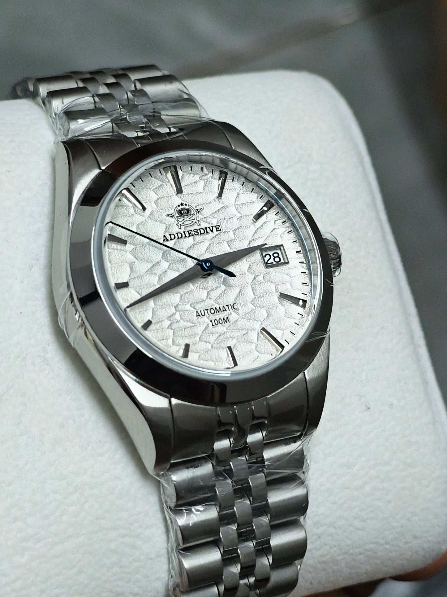 ADDIESDIVE 39mm Automatic Watch with White Sand-dune Dial