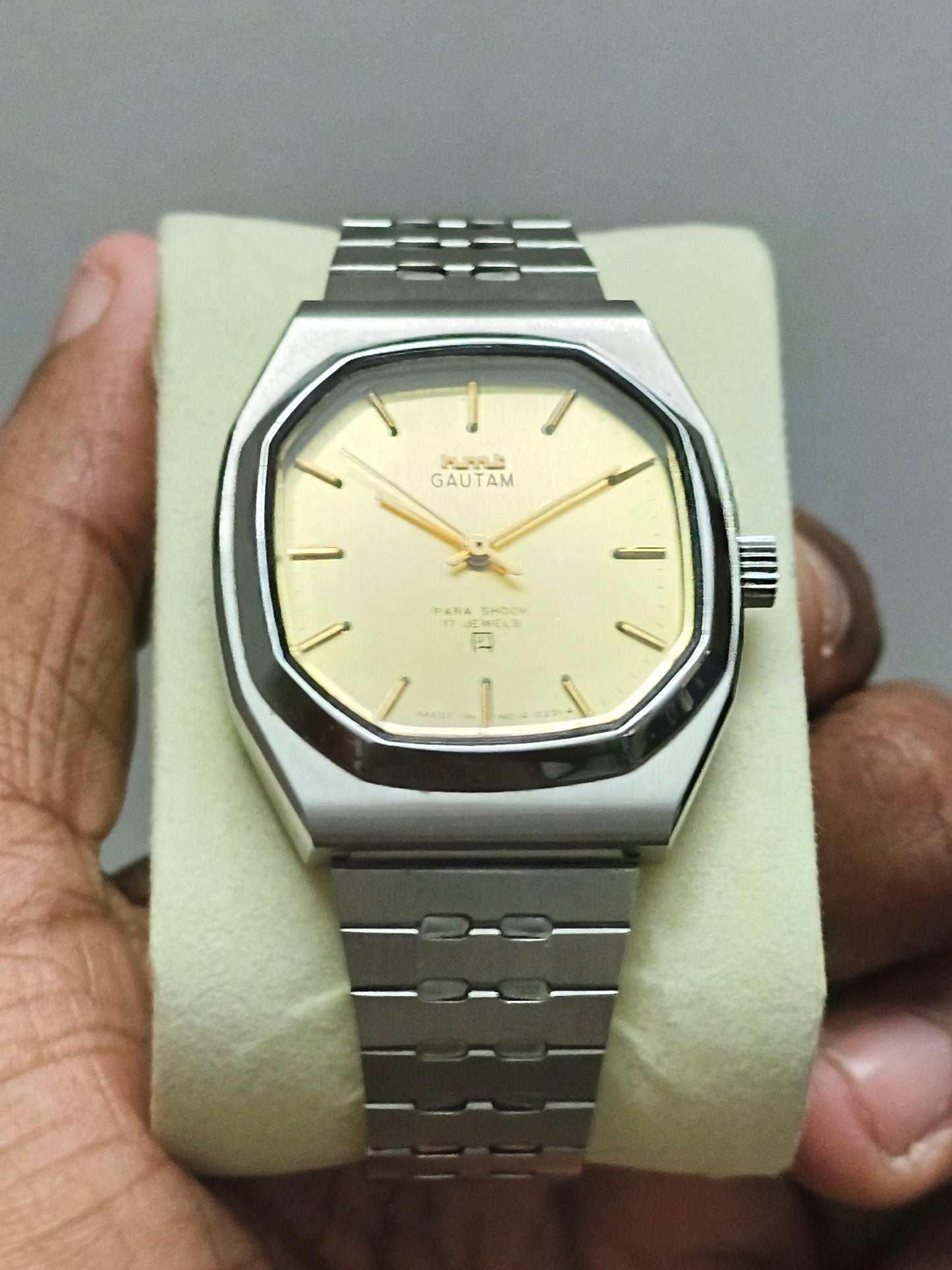 HMT Gautam Mechanical Hand-wound Watch with Gold Toned Dial