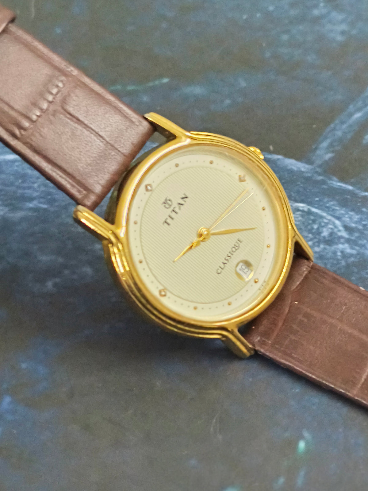 Titan Classique Quartz Pre-loved Watch