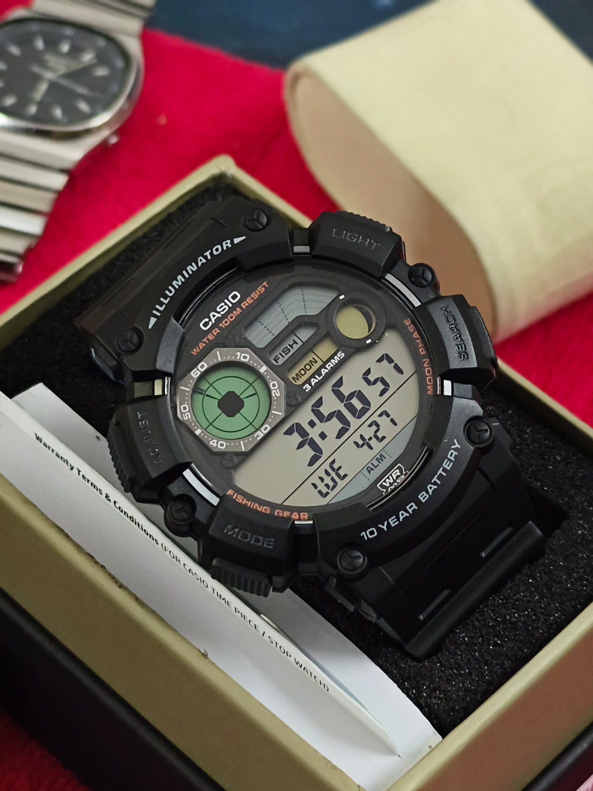 Casio WS-1500H-1AV Digital Sports Watch with Moon Phase and Fishing Level Indicator