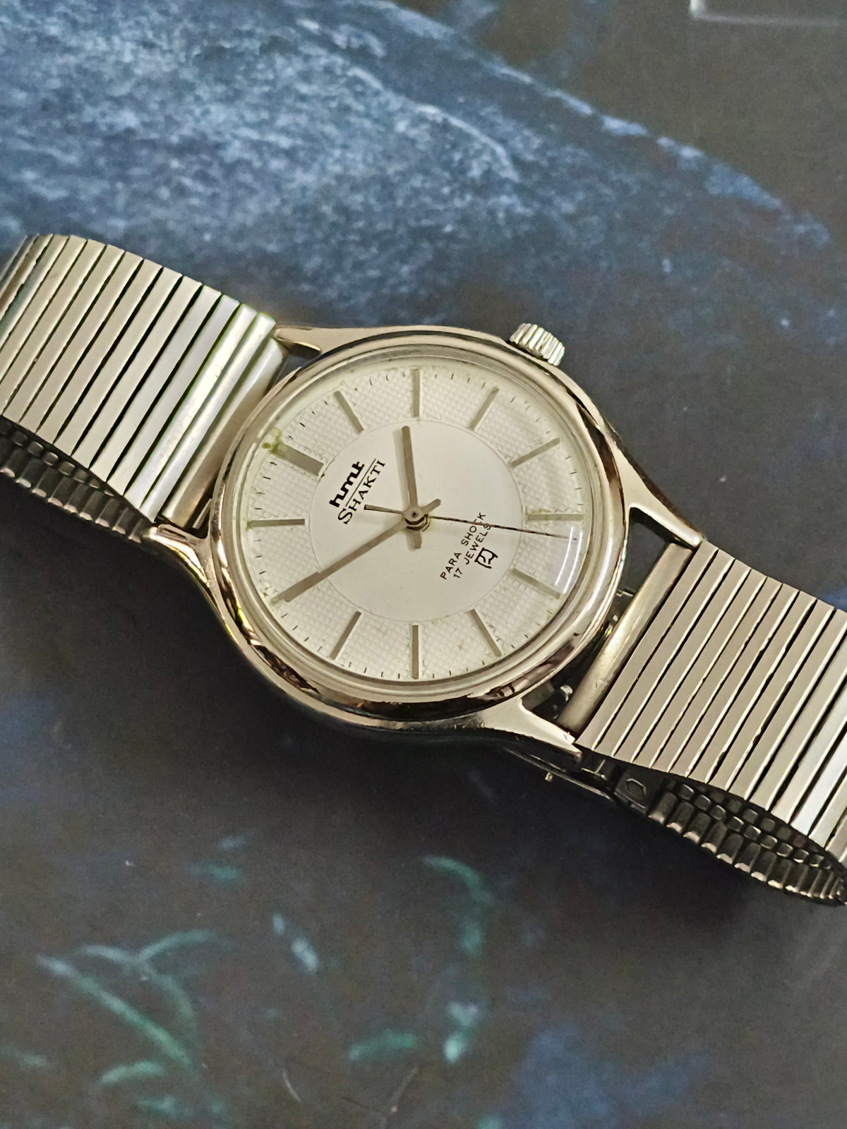 HMT Shakti Hand-wound Vintage Watch a White Dial