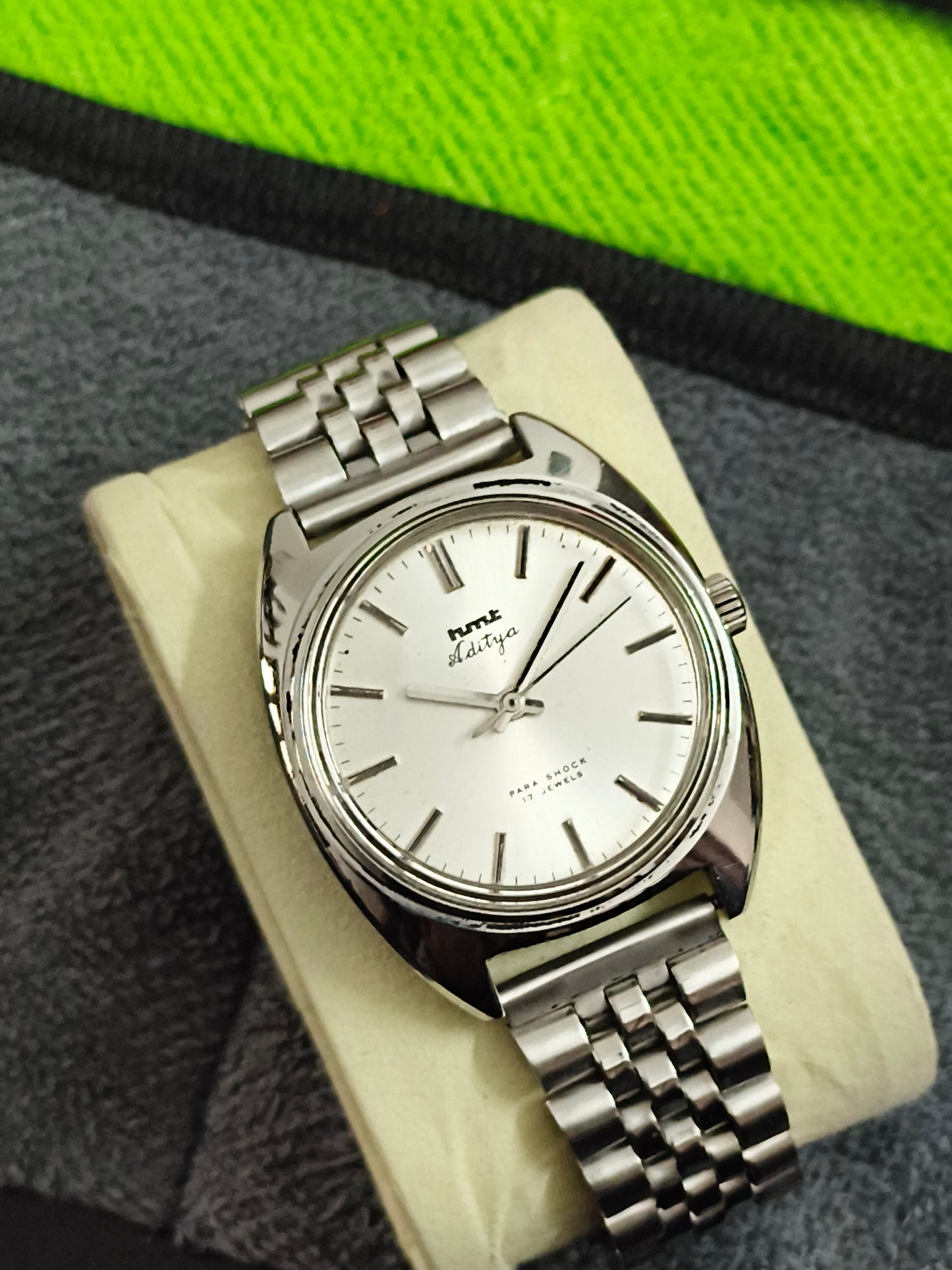 HMT Aditya Vintage Mechanical Hand-wound Watch with Bracelet