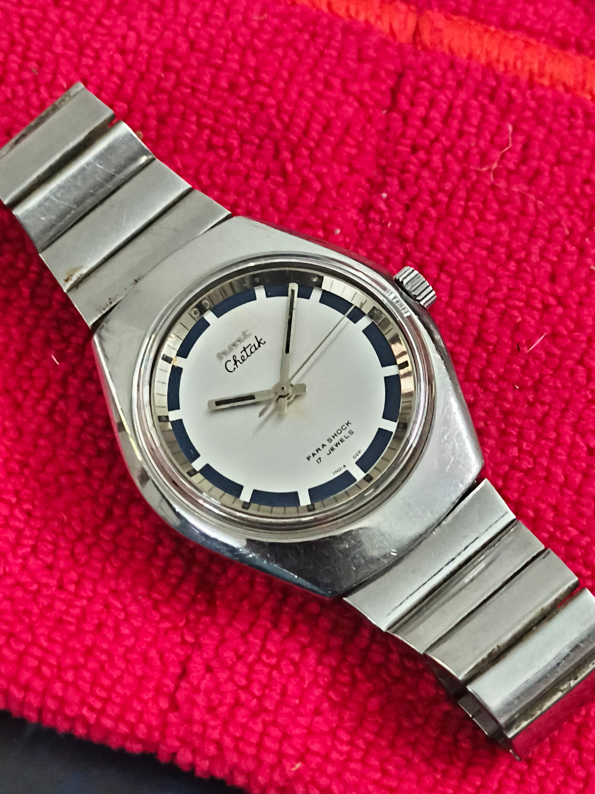 HMT Chetak Hand-wound Vintage Watch with a Dual Tone Dial (Silver and Blue)
