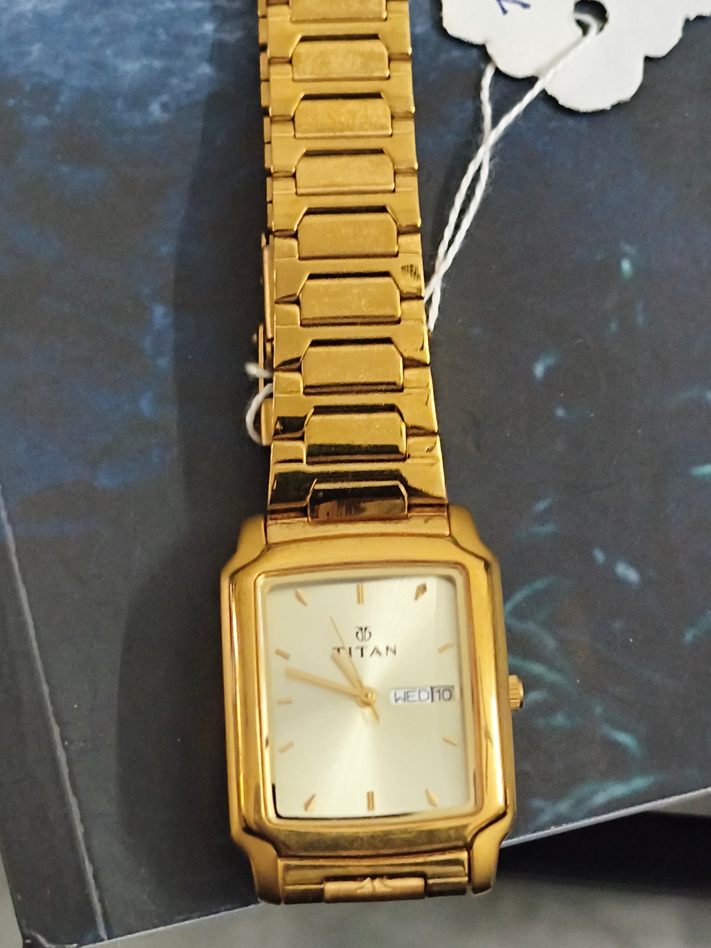 Titan Quartz Tank Neo-vintage Watch with a Gold-toned Case and Bracelet