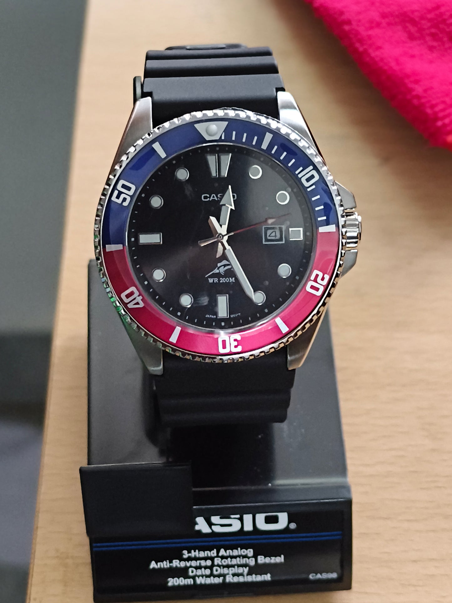 Casio MDV 106 Duro “Marlin” Pepsi (Blue and Red)