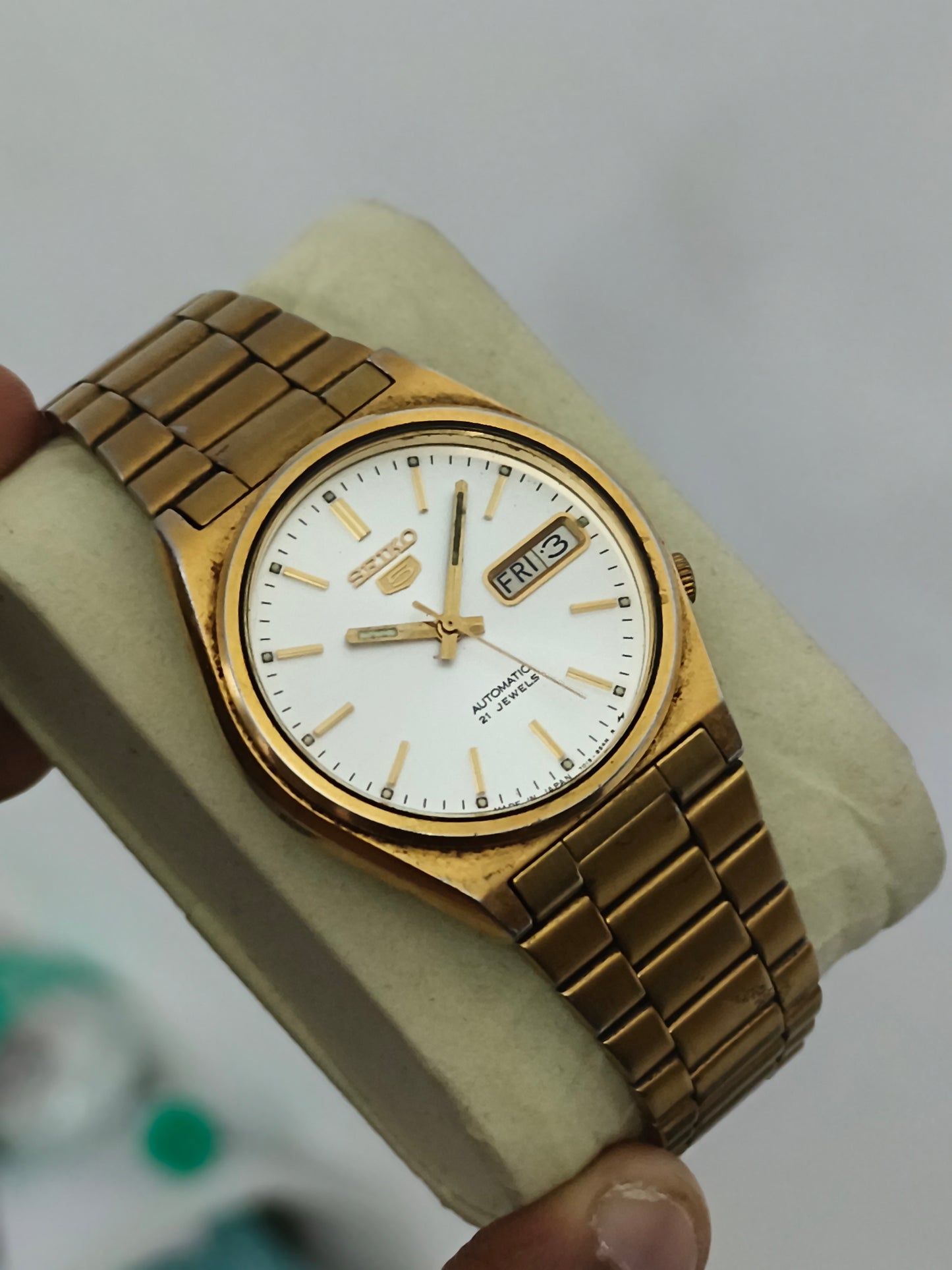Seiko 5 Automatic Day Date Vintage Watch with Gold-toned Case and Bracelet