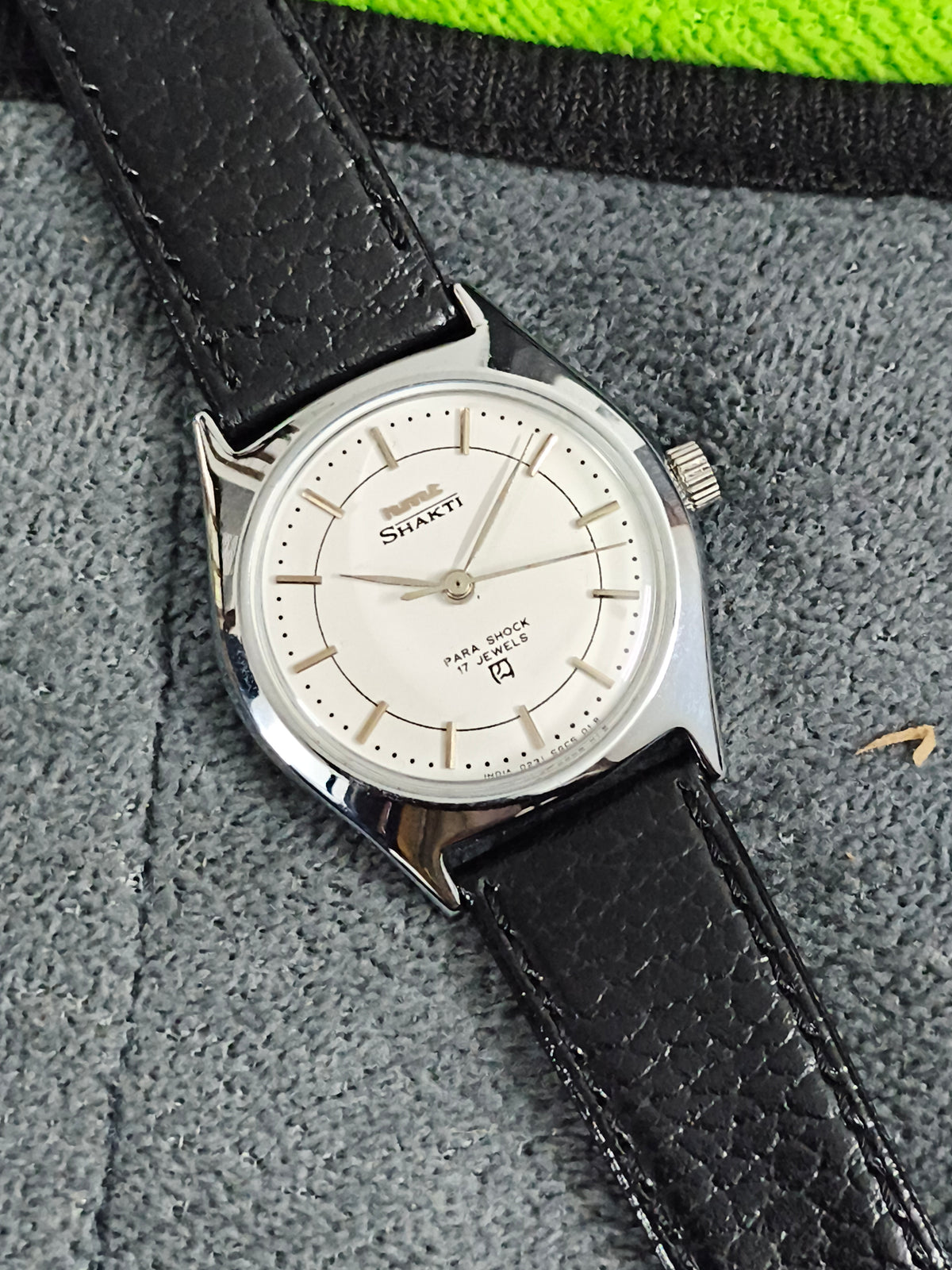 HMT Shakti Hand-wound Neo-Vintage Watch with a White Dial, Mint Condition