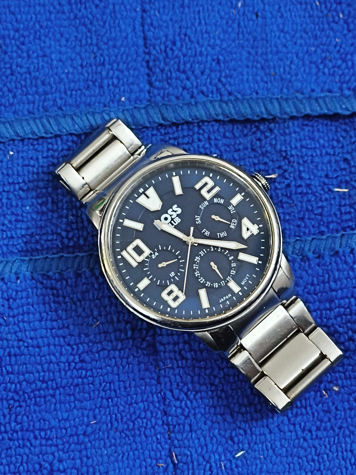 BOSS Club Multifunction Quartz Watch with a Blue Dial