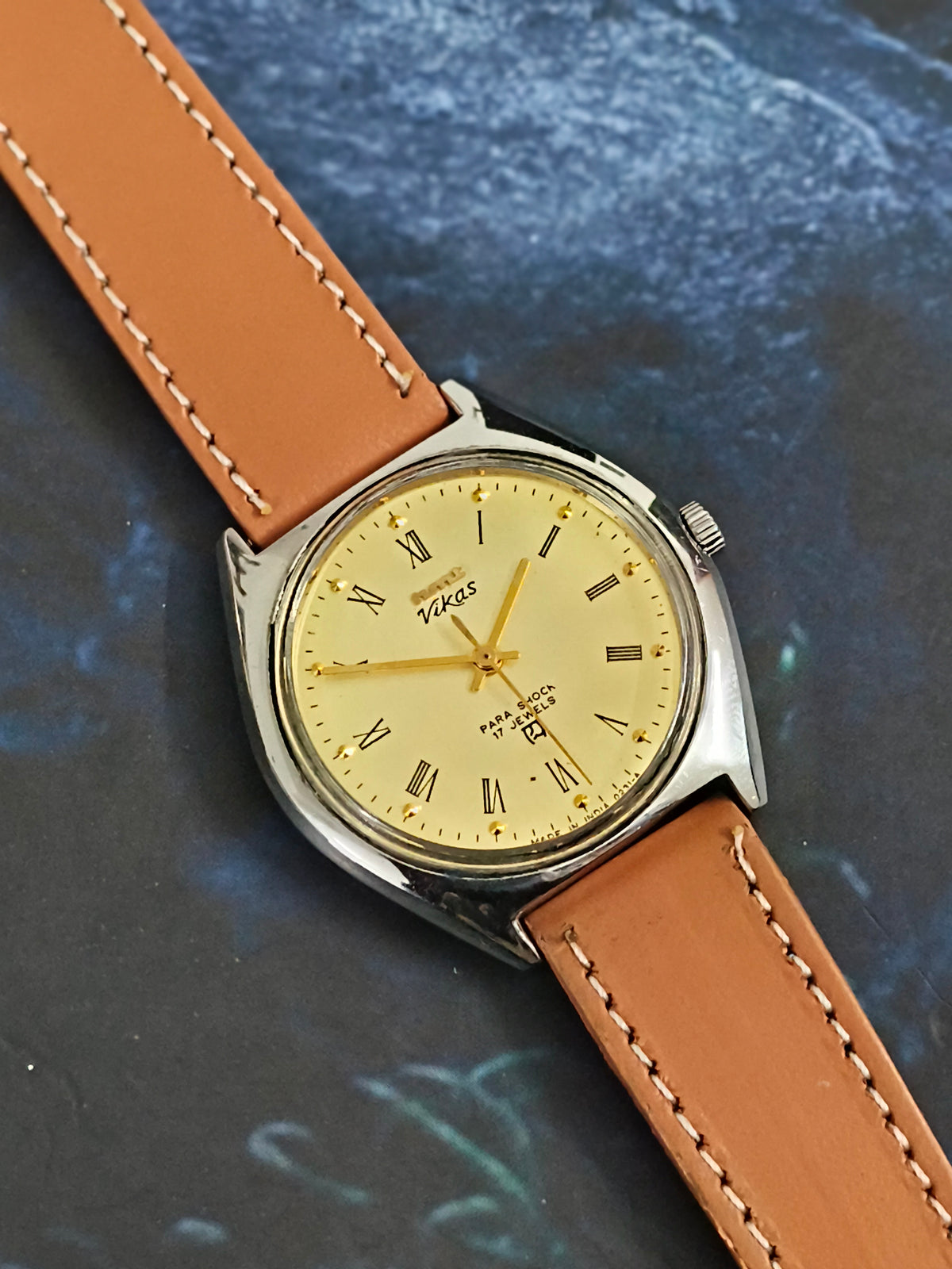 HMT Vikas Hand-wound Vintage Watch with a Champagne Dial