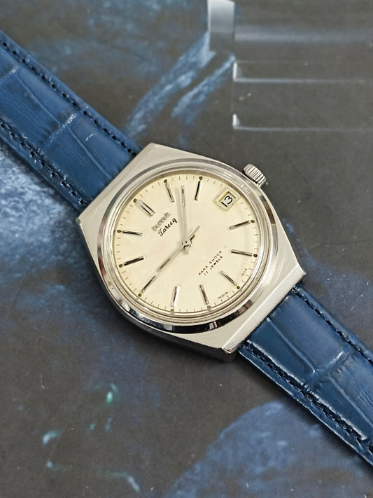 HMT Tareeq Hand-wound Vintage Watch with an Off-white Dial