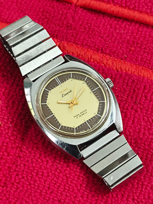 HMT Deepak Hand-wound Vintage Watch with a Dual Tone Dial (gold & brown)