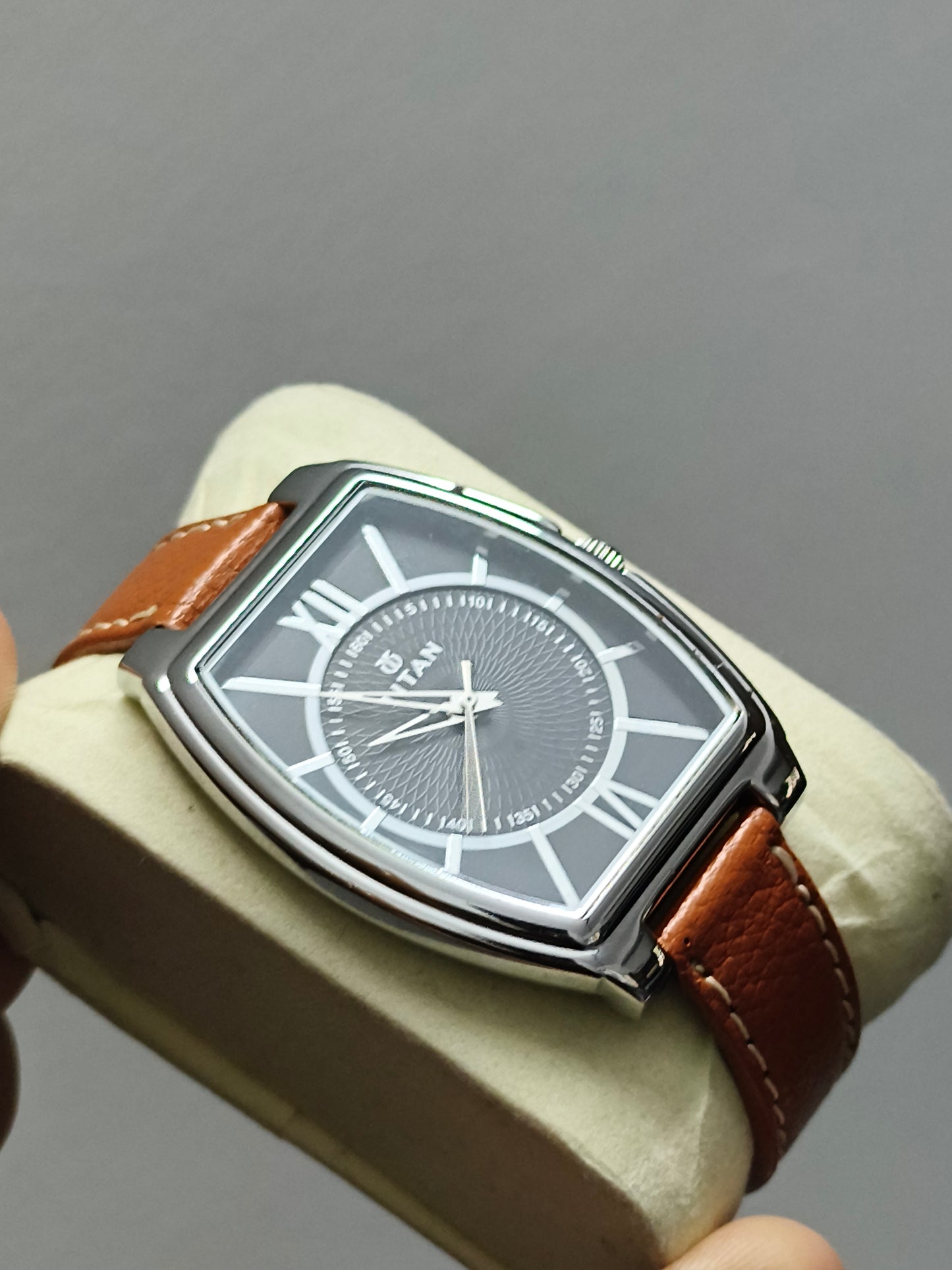 Titan Quartz Cushion-Shaped Watch with Black Dial