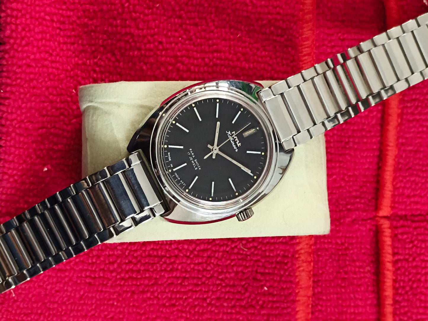 HMT Kohinoor Hand-wound Neo-vintage Watch with a Black Dial