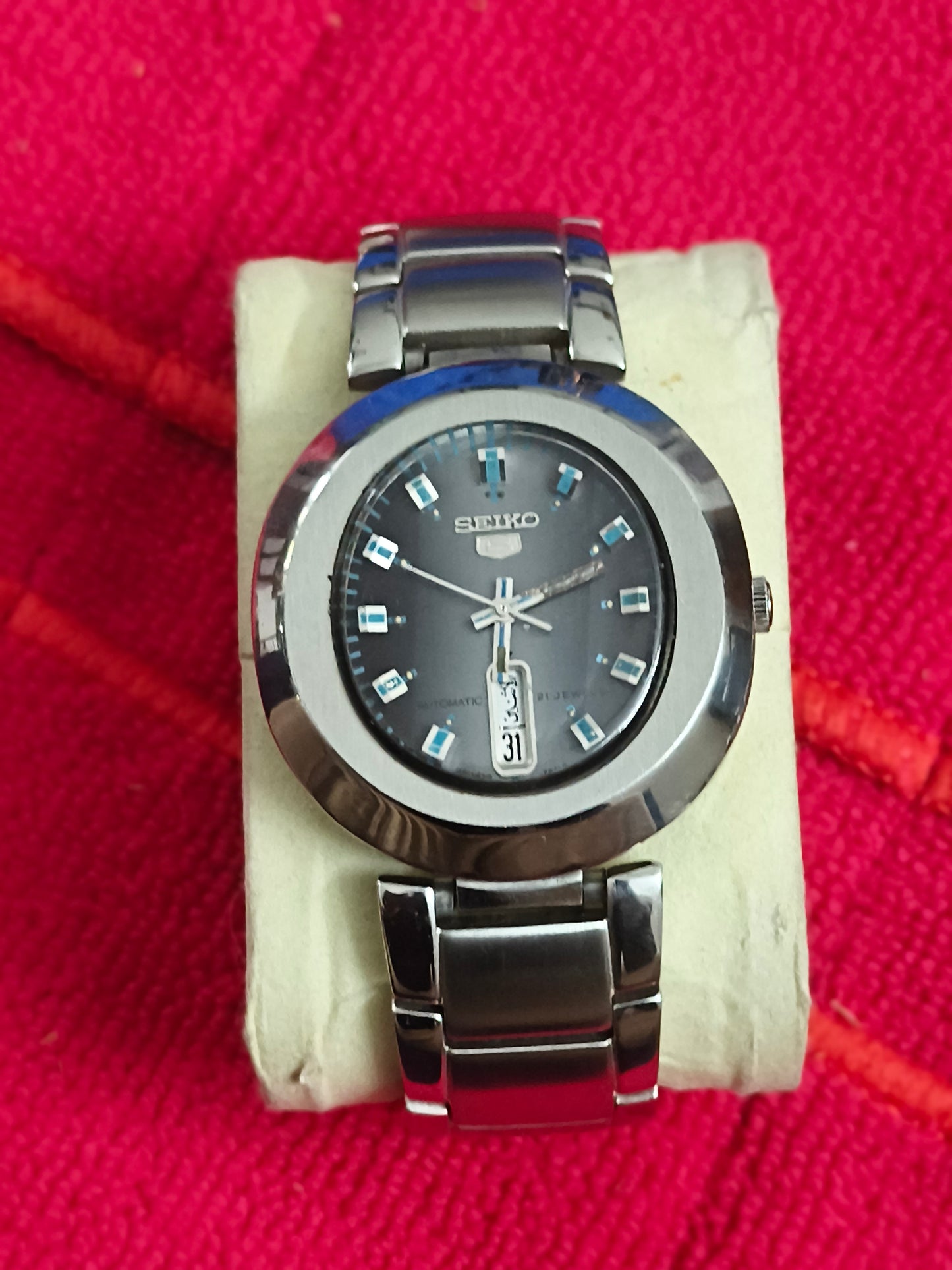 Seiko 5 UFO “Diamatic” Automatic Day Date Vintage Watch