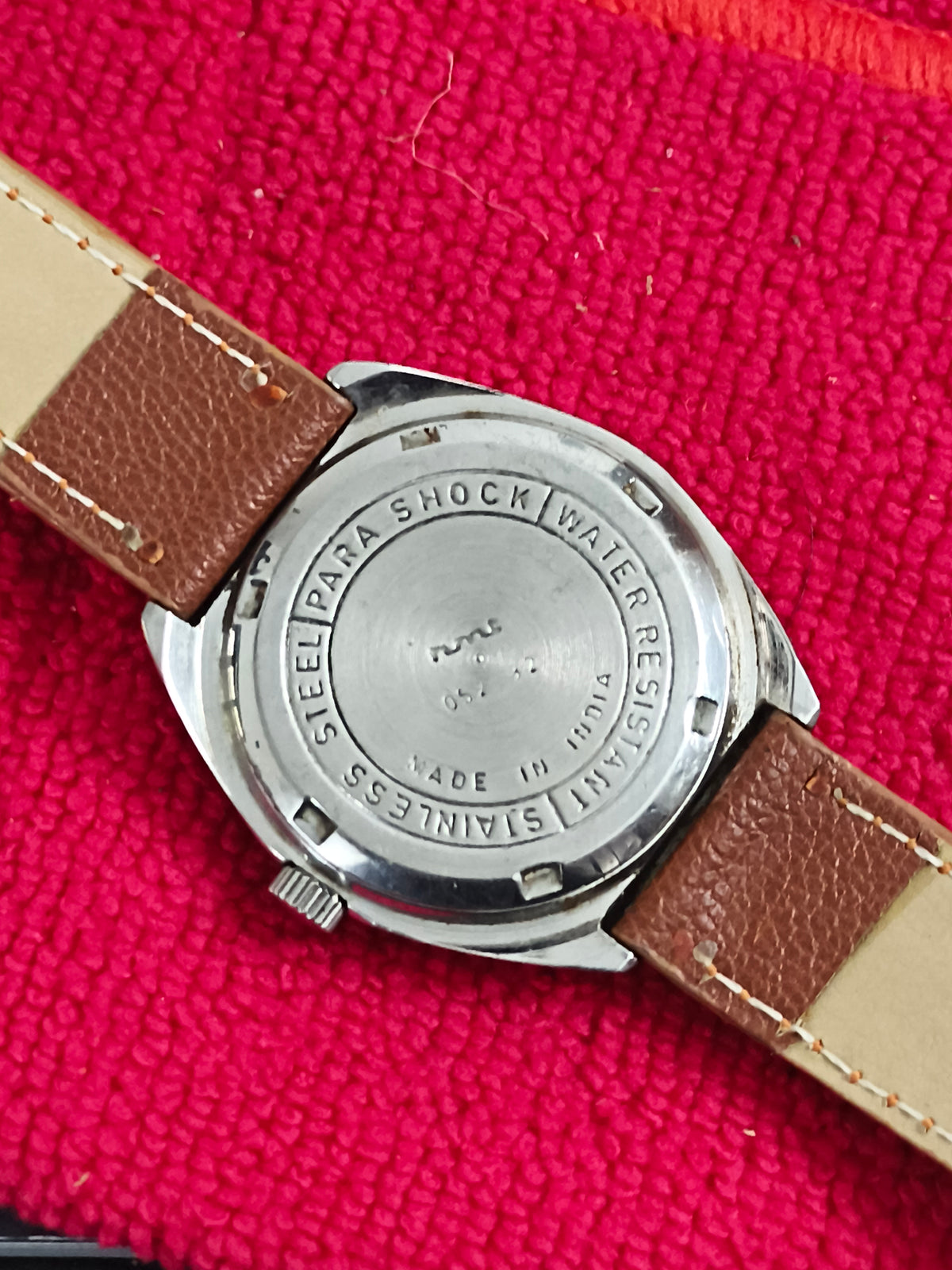 HMT Chetak Hand-wound Vintage Watch with a Dual Tone Dial (Black and White)