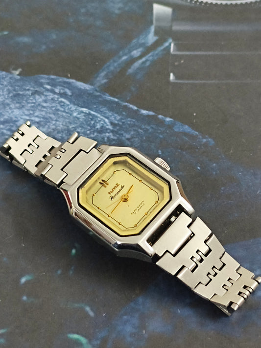 HMT Narmada Hand-wound Vintage Lady Watch with a Gold-toned Dial (Rare)