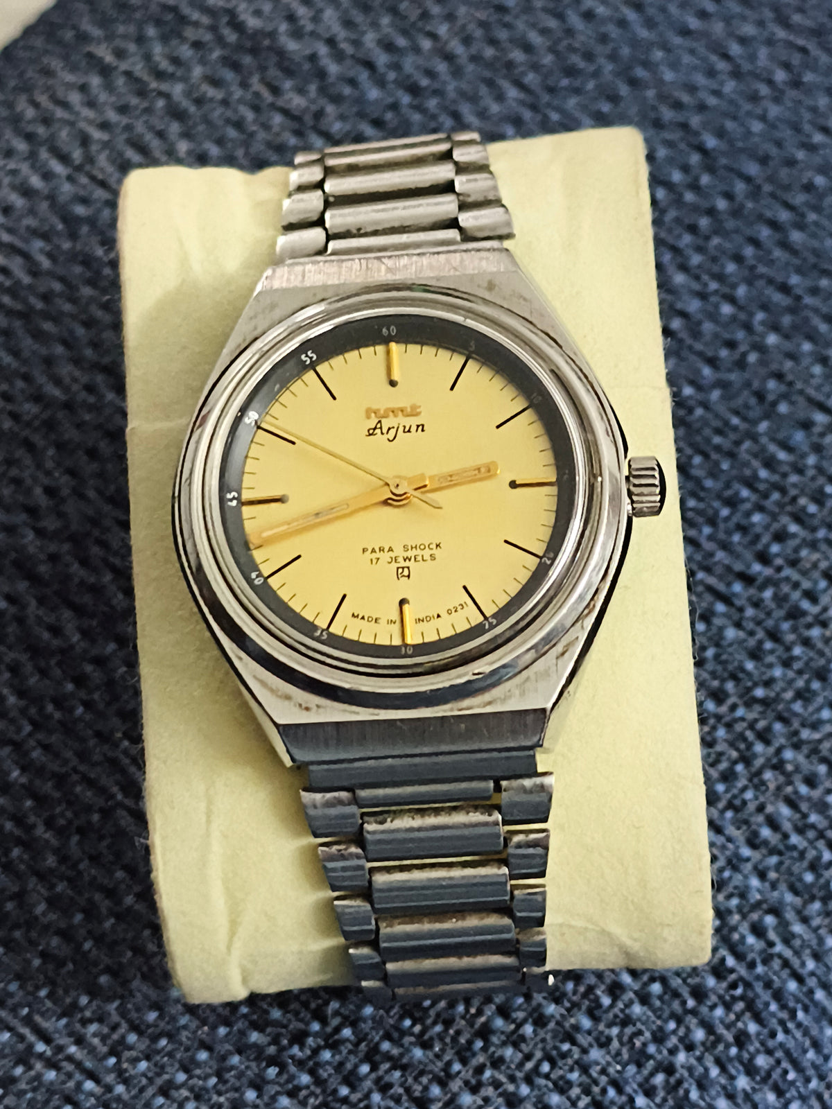 HMT Arjun Hand-wound Neo-Vintage Watch with a Black Dial