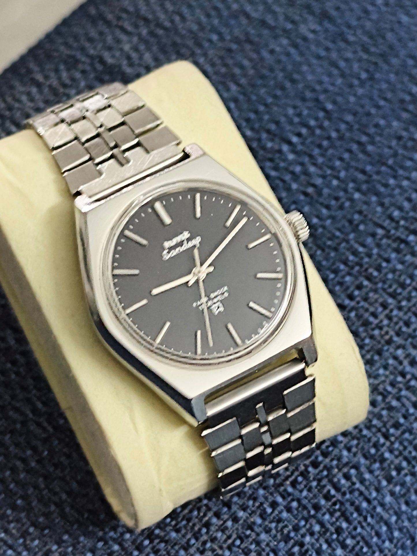 HMT Sandeep Hand-wound Neo-Vintage Watch with a Black Dial, Mint/NOS Condition