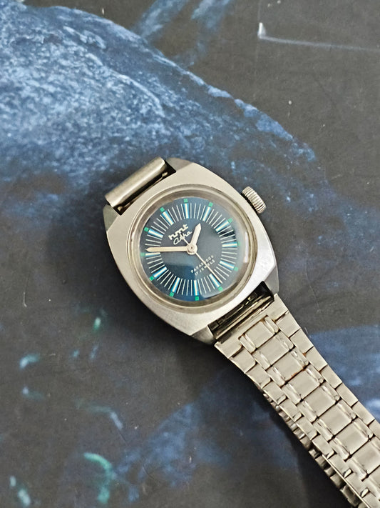 HMT Asha Hand-wound Vintage Watch for Women