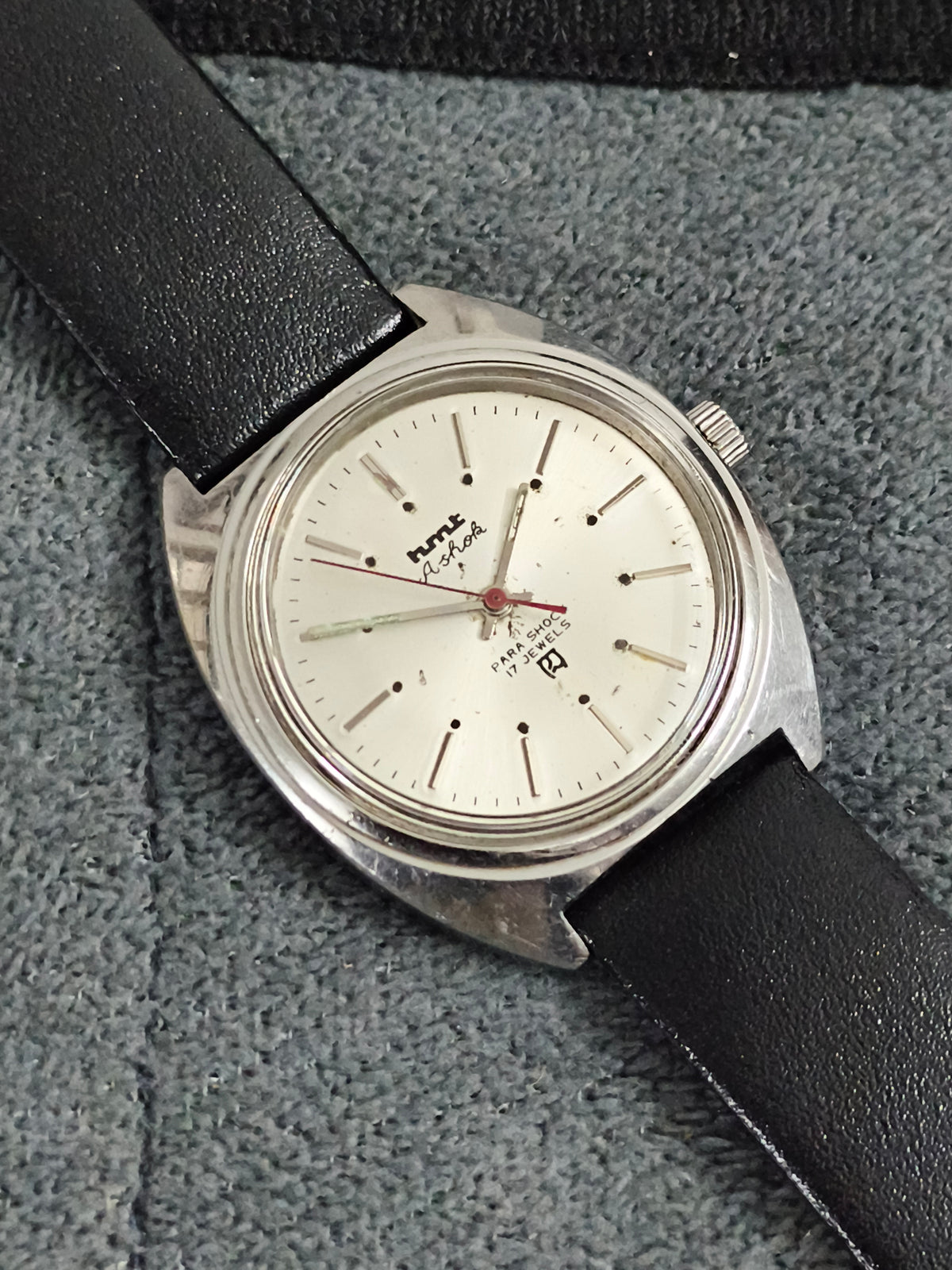 HMT Ashok Hand-wound Vintage Watch with a Silver-toned Dial