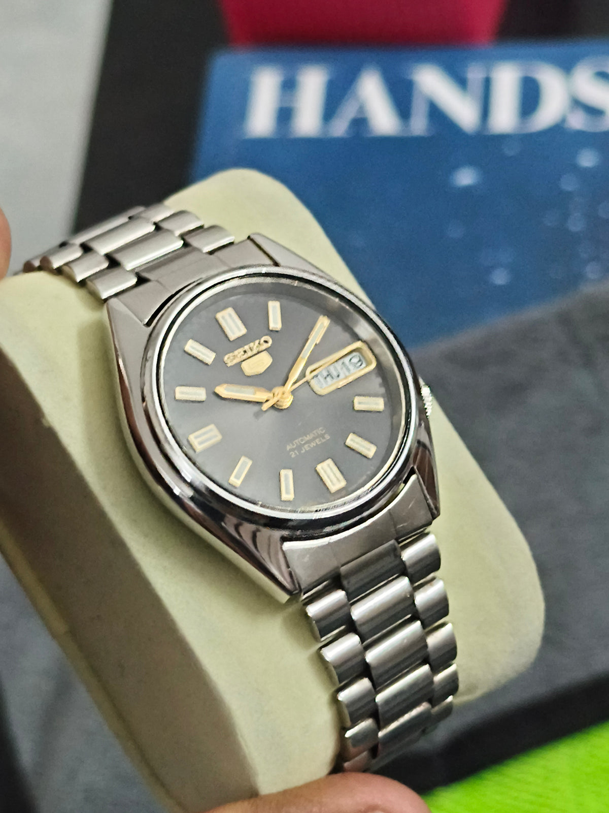 Seiko 5 Vintage Automatic Day Date Watch with a Black Dial with Lumed Hands and Indices