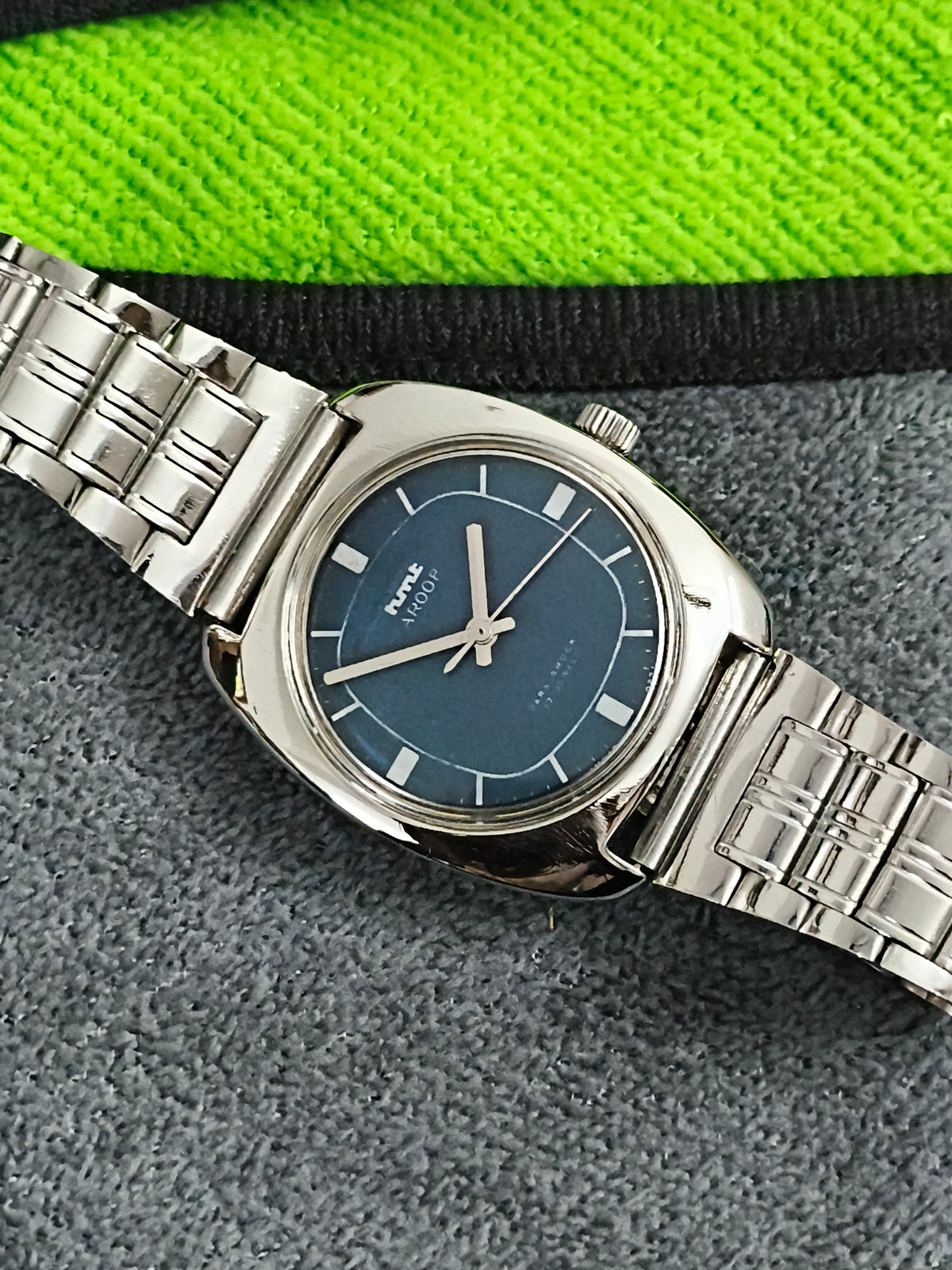 HMT Aroop Hand-wound Vintage Watch with a Midnight Blue Dial