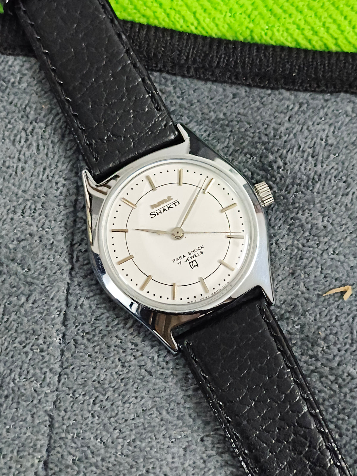 HMT Shakti Hand-wound Neo-Vintage Watch with a White Dial, Mint Condition