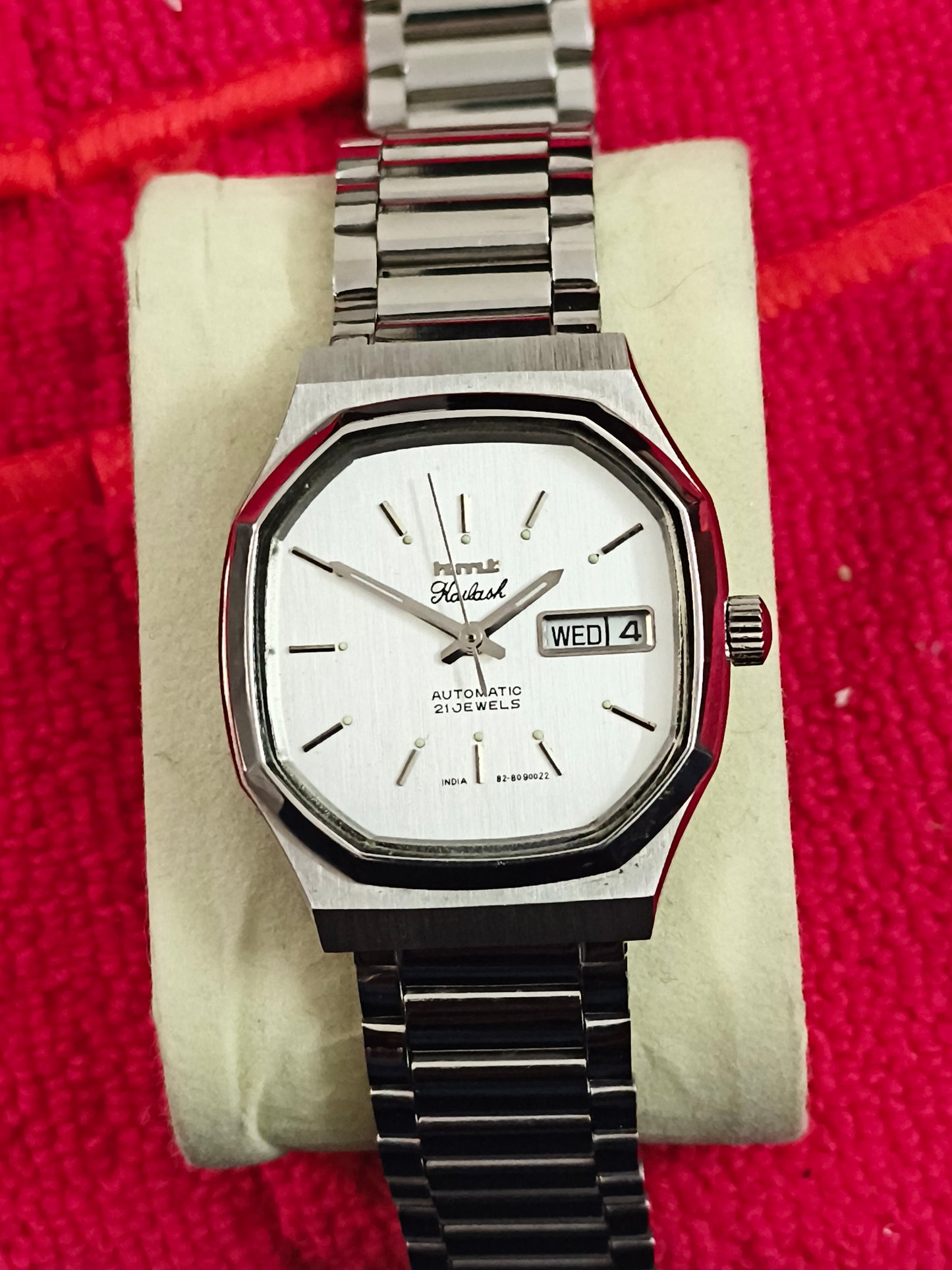 HMT Kailash Automatic Day Date Watch with a Silver-toned Dial