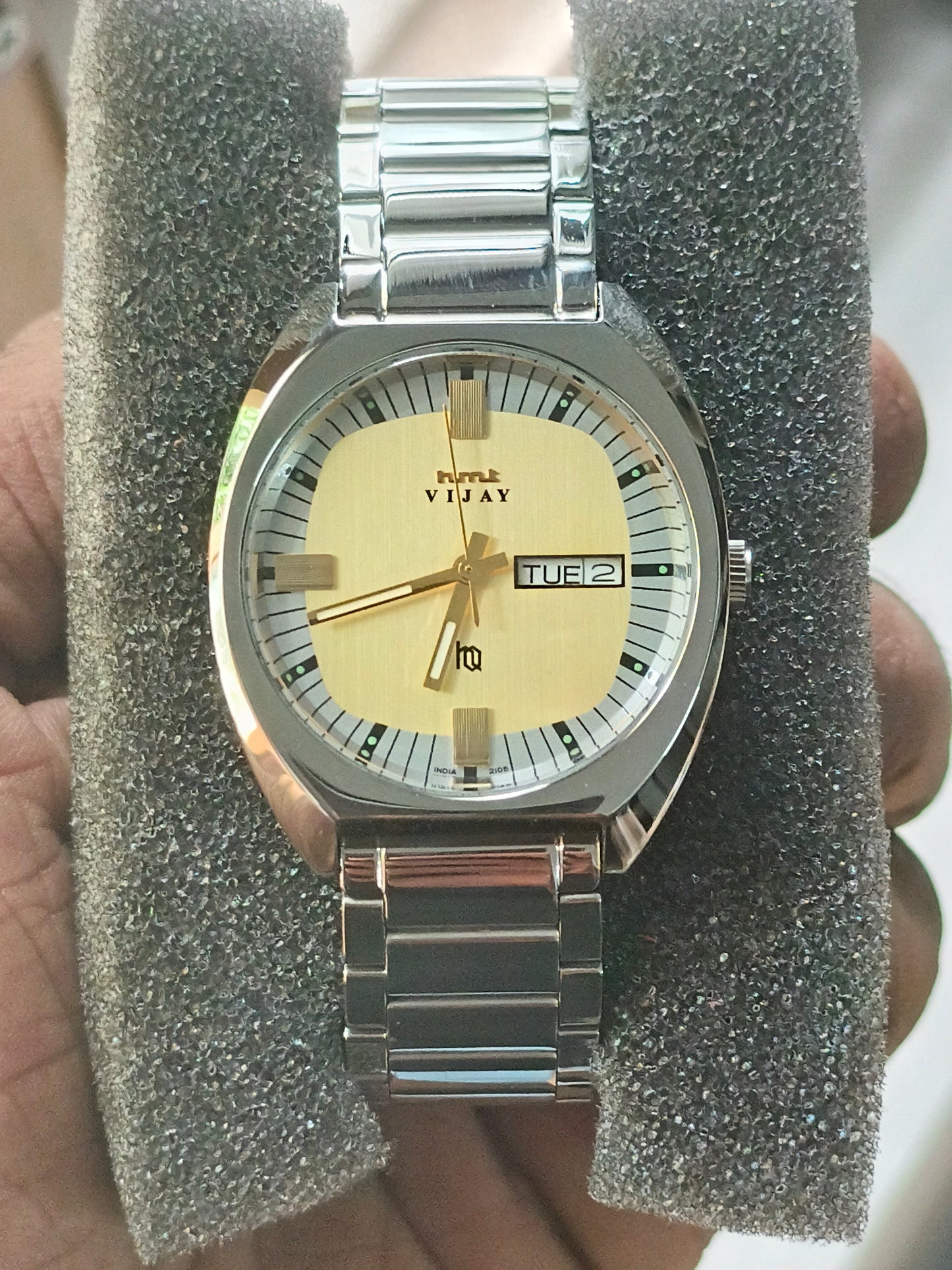 Hmt vijay quartz yellow dial