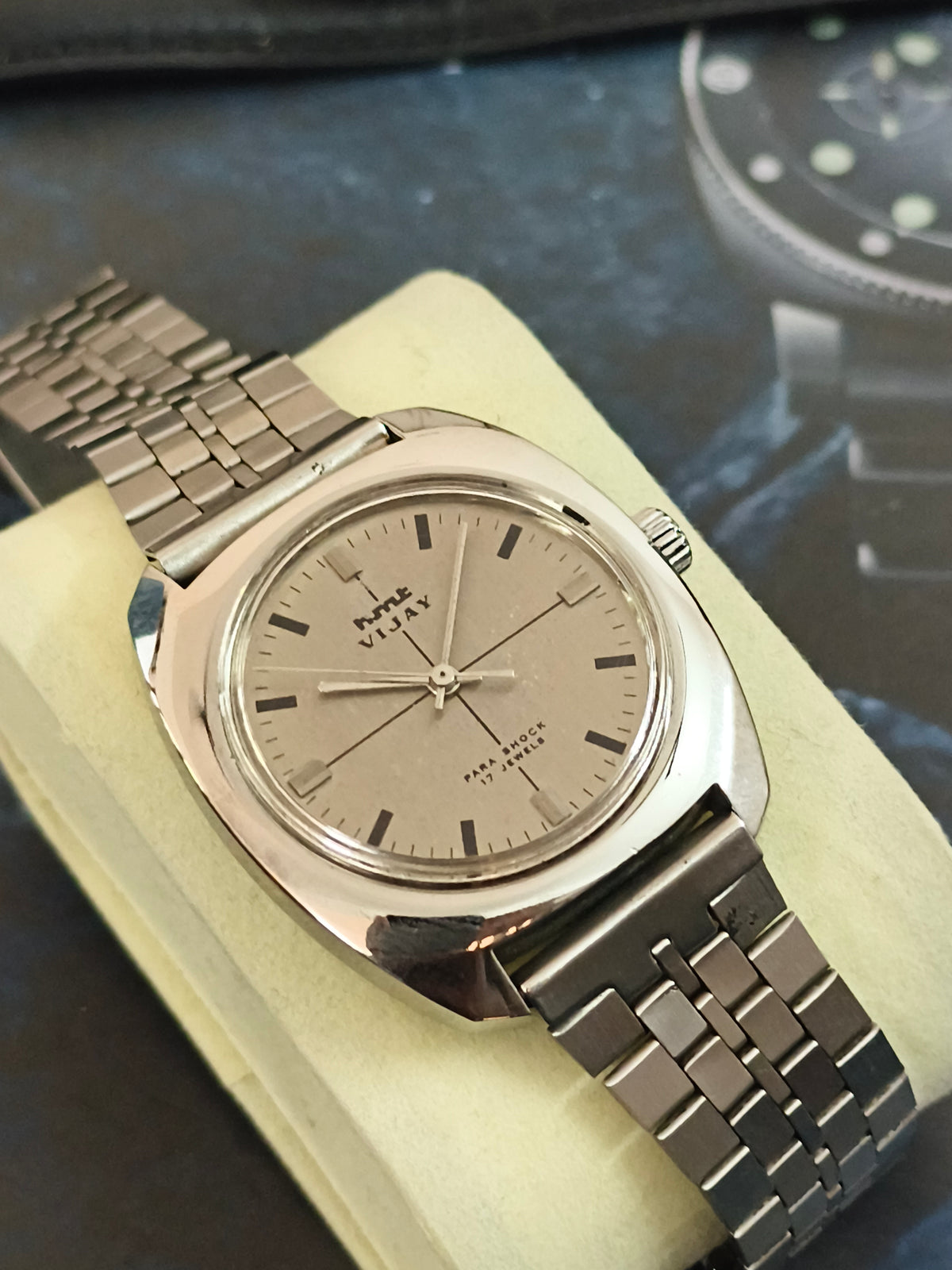 HMT Vijay Mechanical Vintage Watch, Silver-toned Dial Version with Vertical Brushed Finish and Crossline Pattern