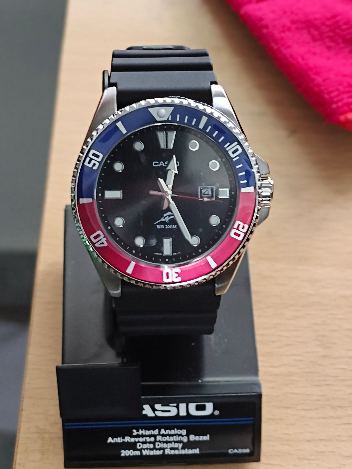 Casio MDV 106 Duro “Marlin” Pepsi (Blue and Red)