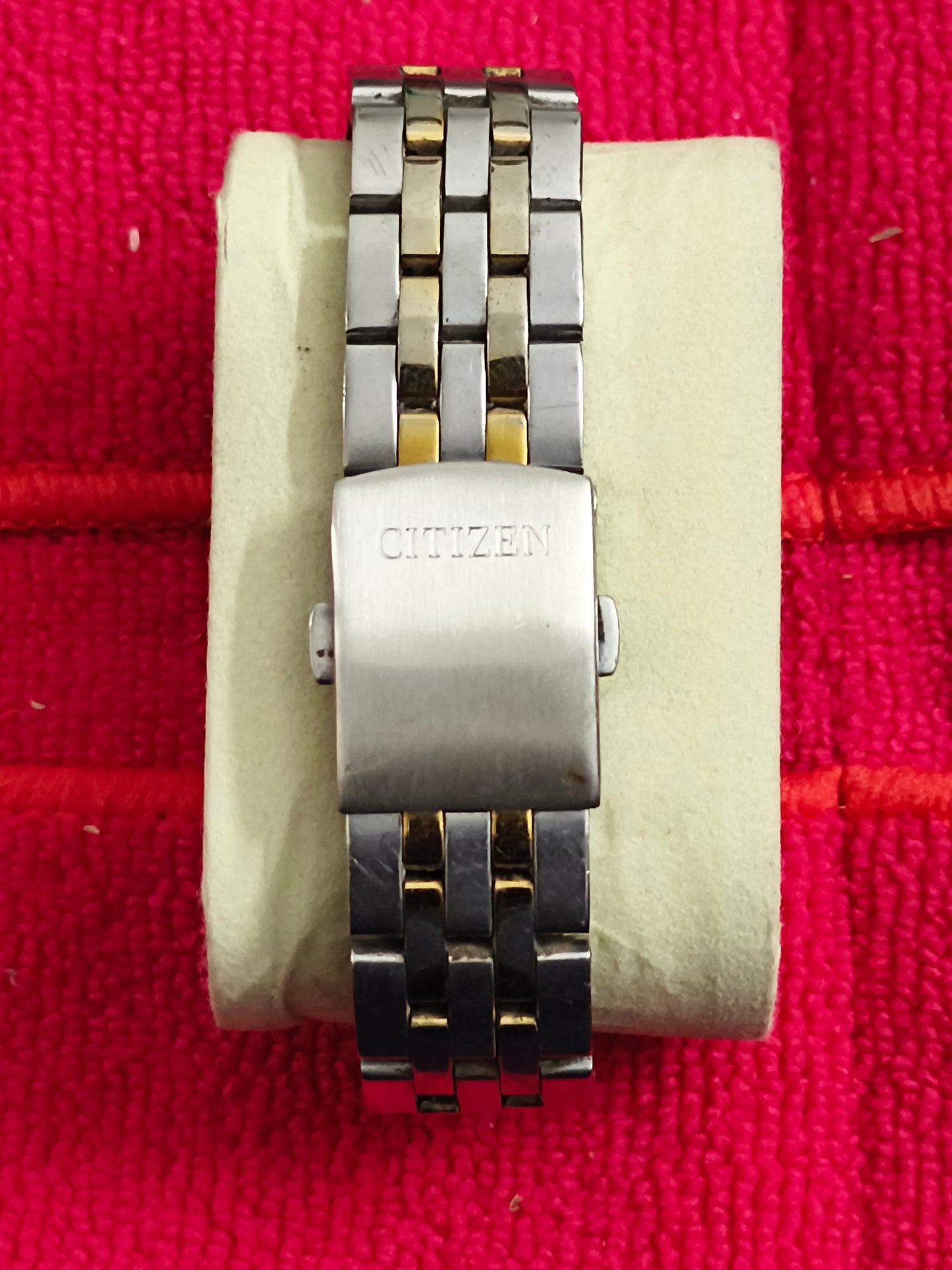 Citizen Quartz Day Date Pre-owned Watch with a Grey Dial and Two-tone Bracelet