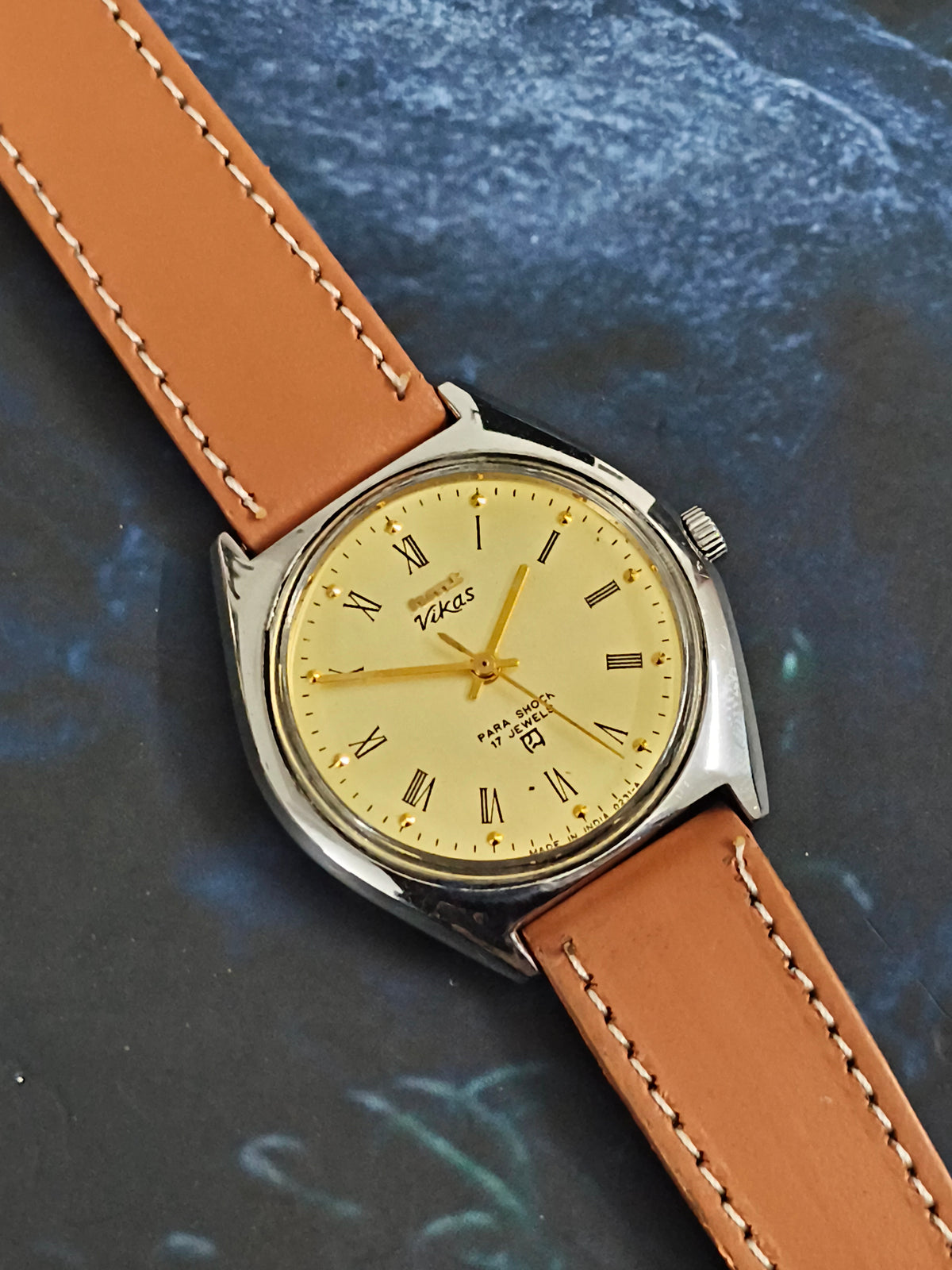 HMT Vikas Hand-wound Vintage Watch with a Champagne Dial