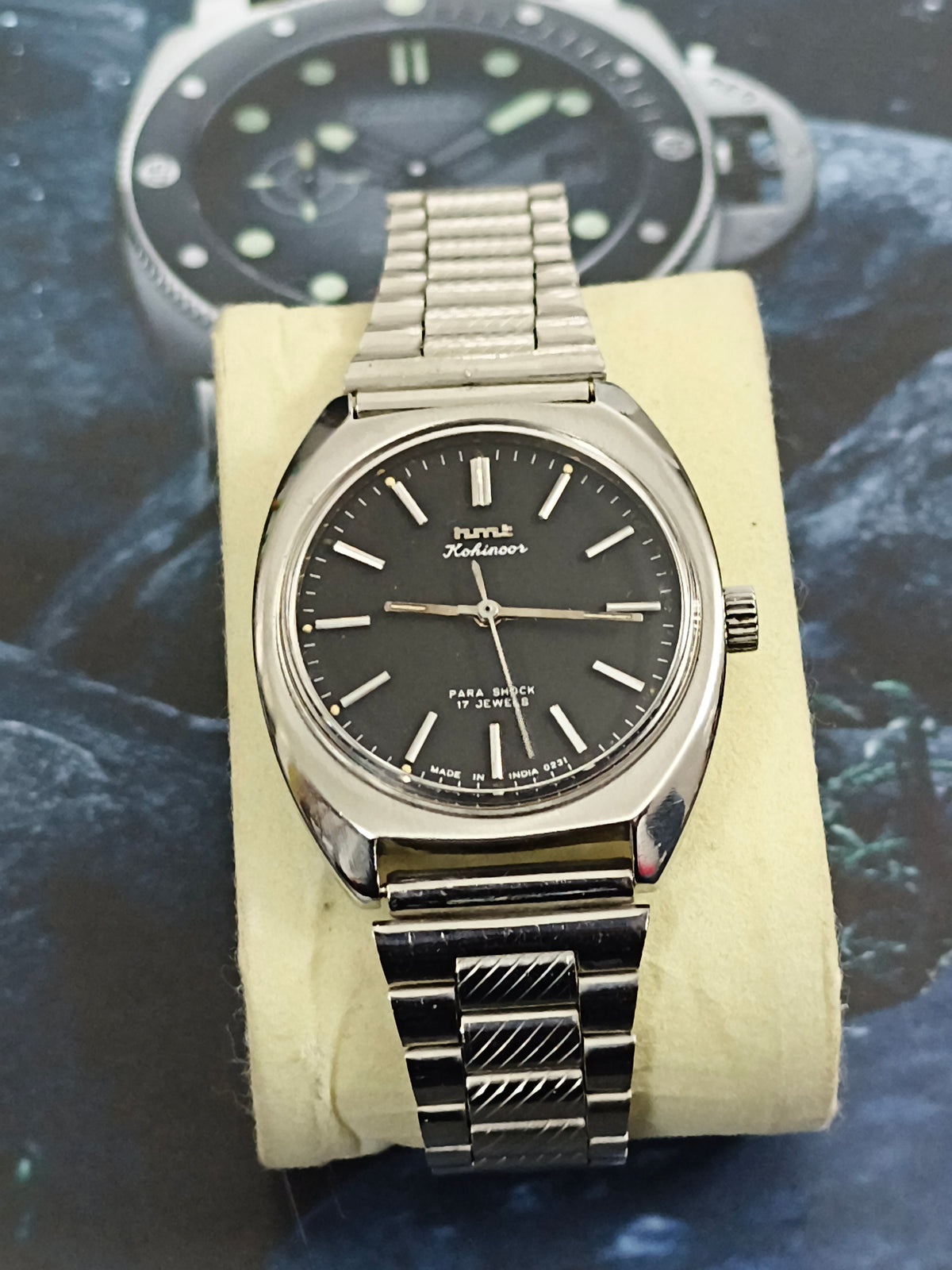 HMT Kohinoor Hand-wound Vintage Watch with a Black Dial