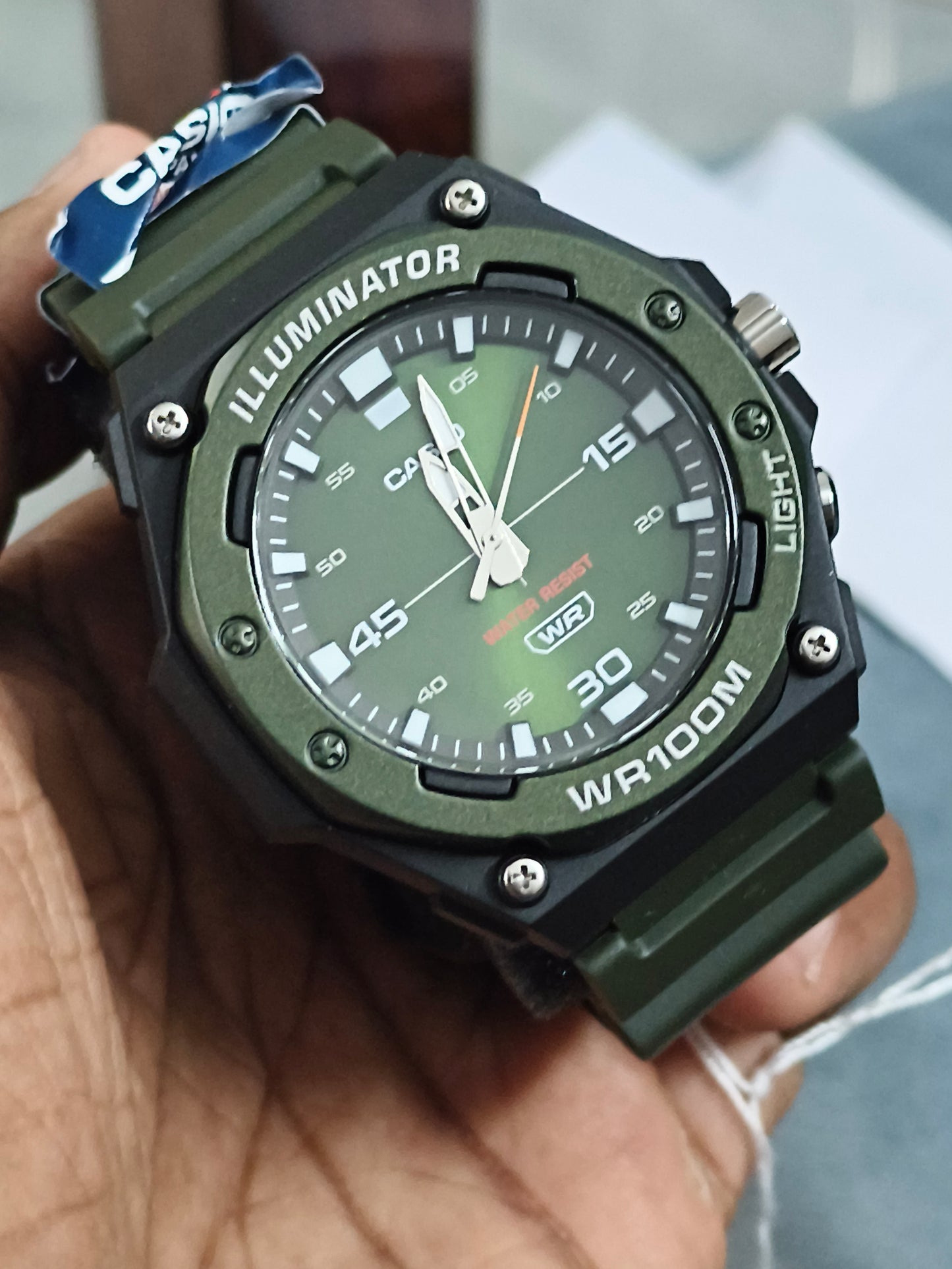 Casio Illuminator MW-620H-3AV (with green dial)