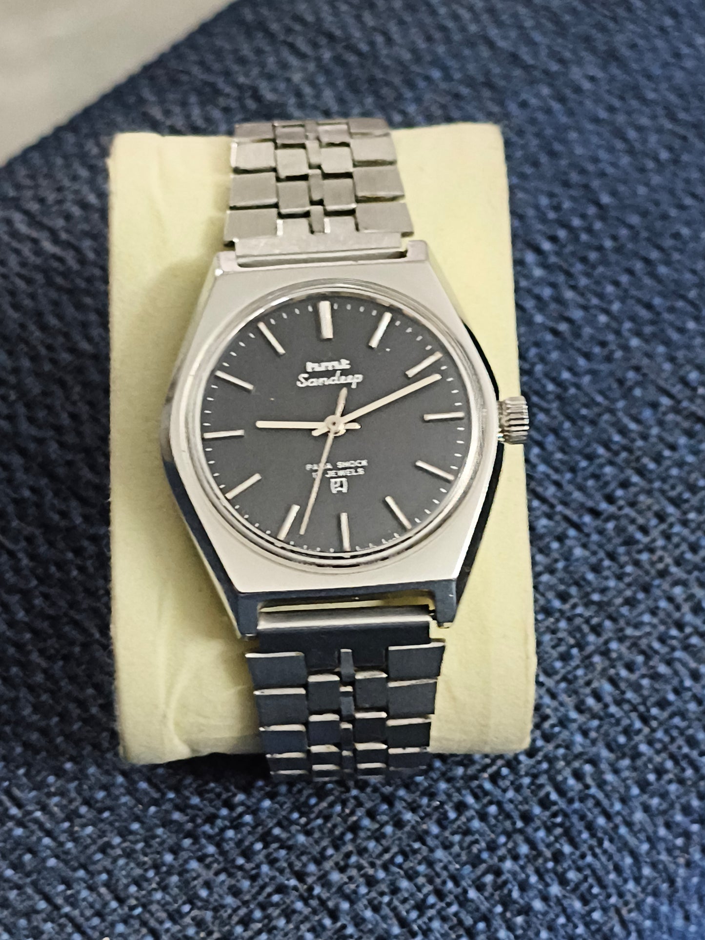 HMT Sandeep Hand-wound Neo-Vintage Watch with a Black Dial, Mint/NOS Condition