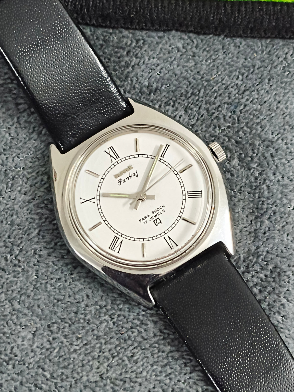 HMT Pankaj Hand-wound Neo-Vintage Watch with a White Dial, Mint Condition