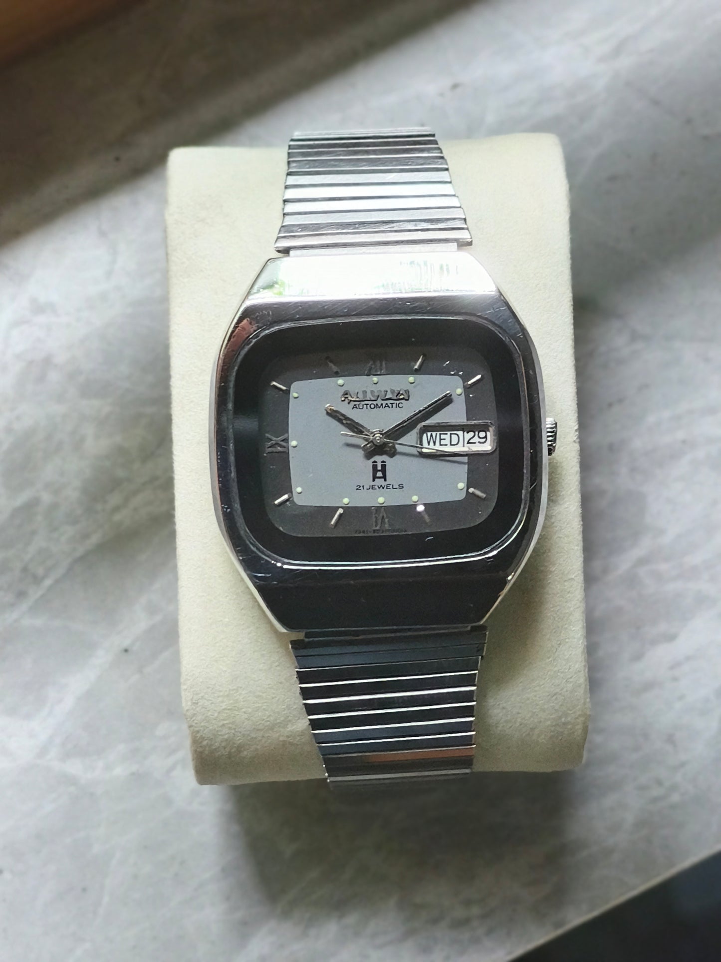 Vintage allwyn automatic tv dial
