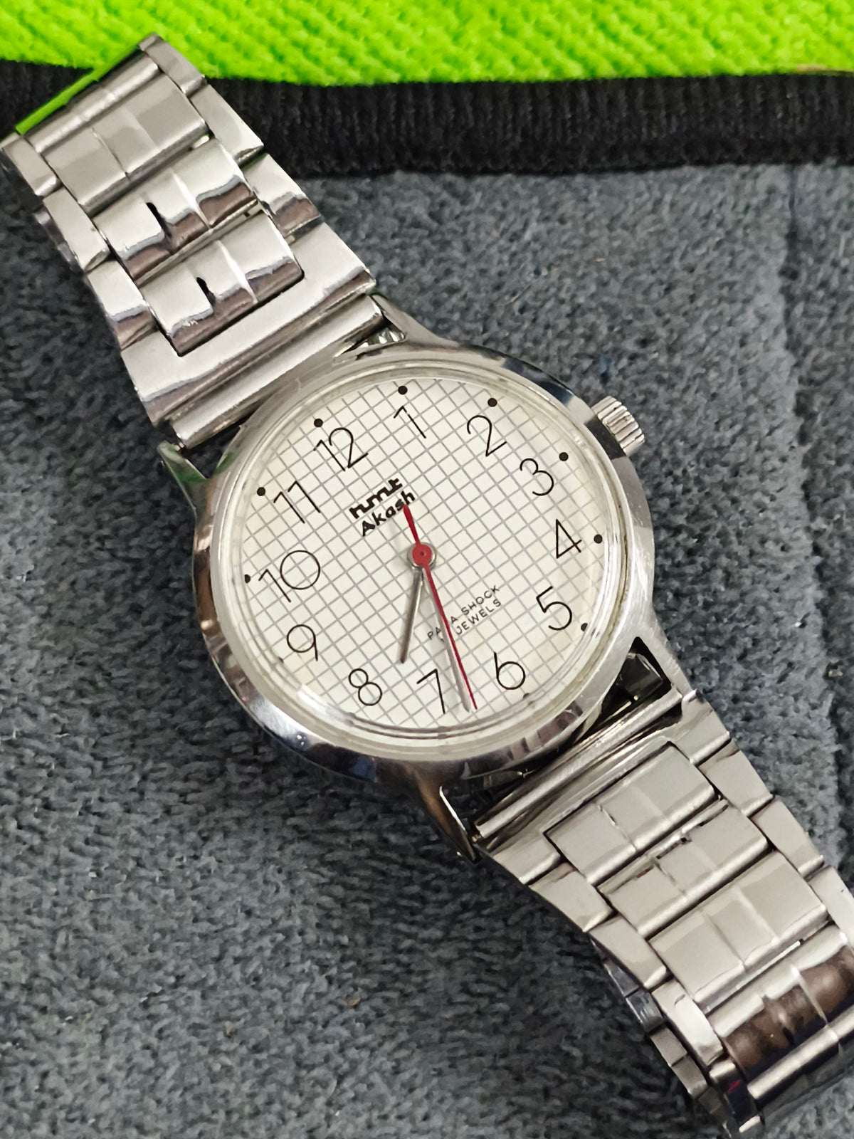 HMT akash mechanical watch white check dial-red seconds hand