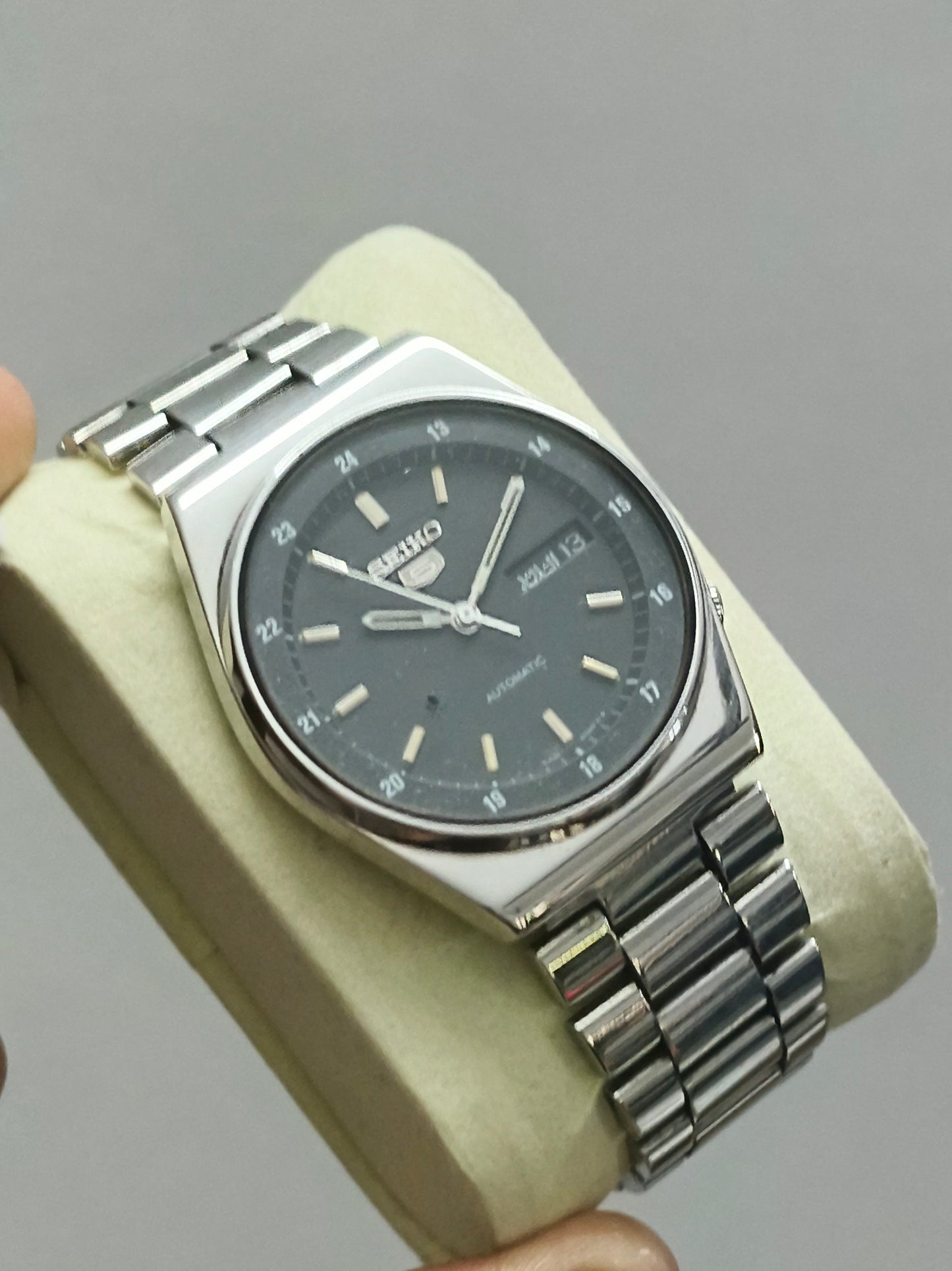 Seiko 5 Automatic Watch with 24-H Black Dial