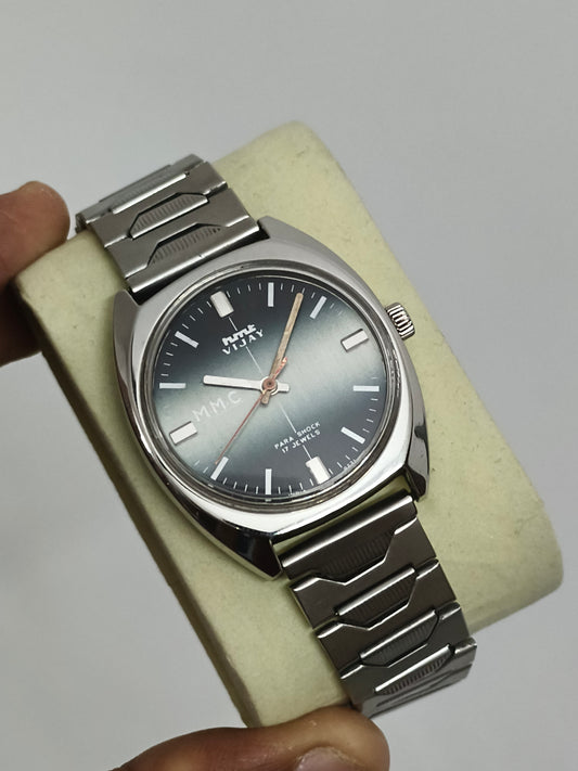 HMT Vijay Mechanical Watch Featuring a Distinct Gradient Dial with Crosshair Pattern