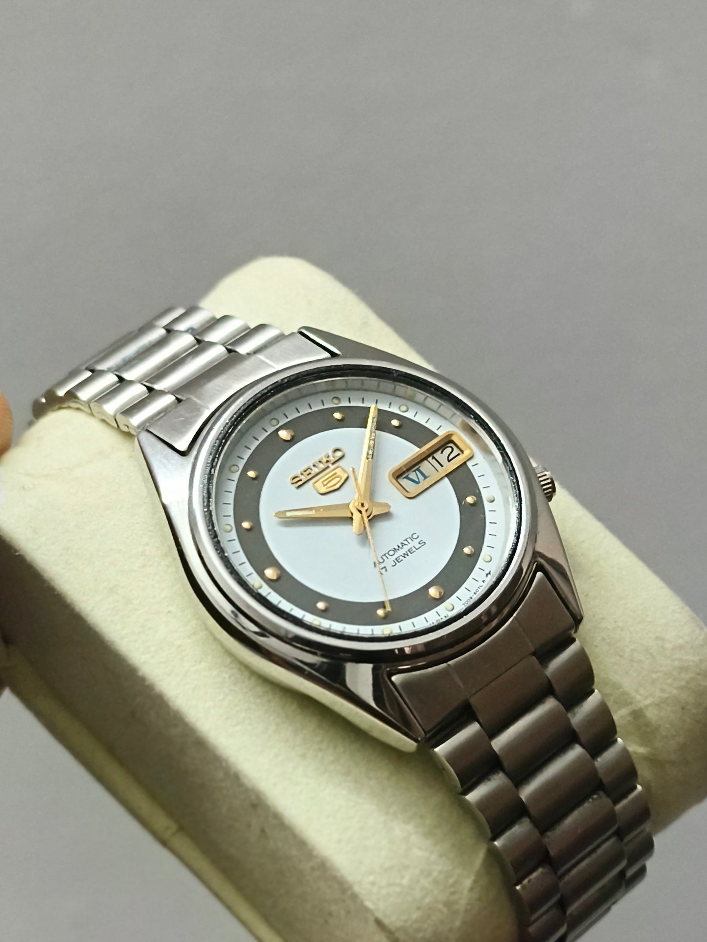 Seiko 5 Automatic Bullseye Watch