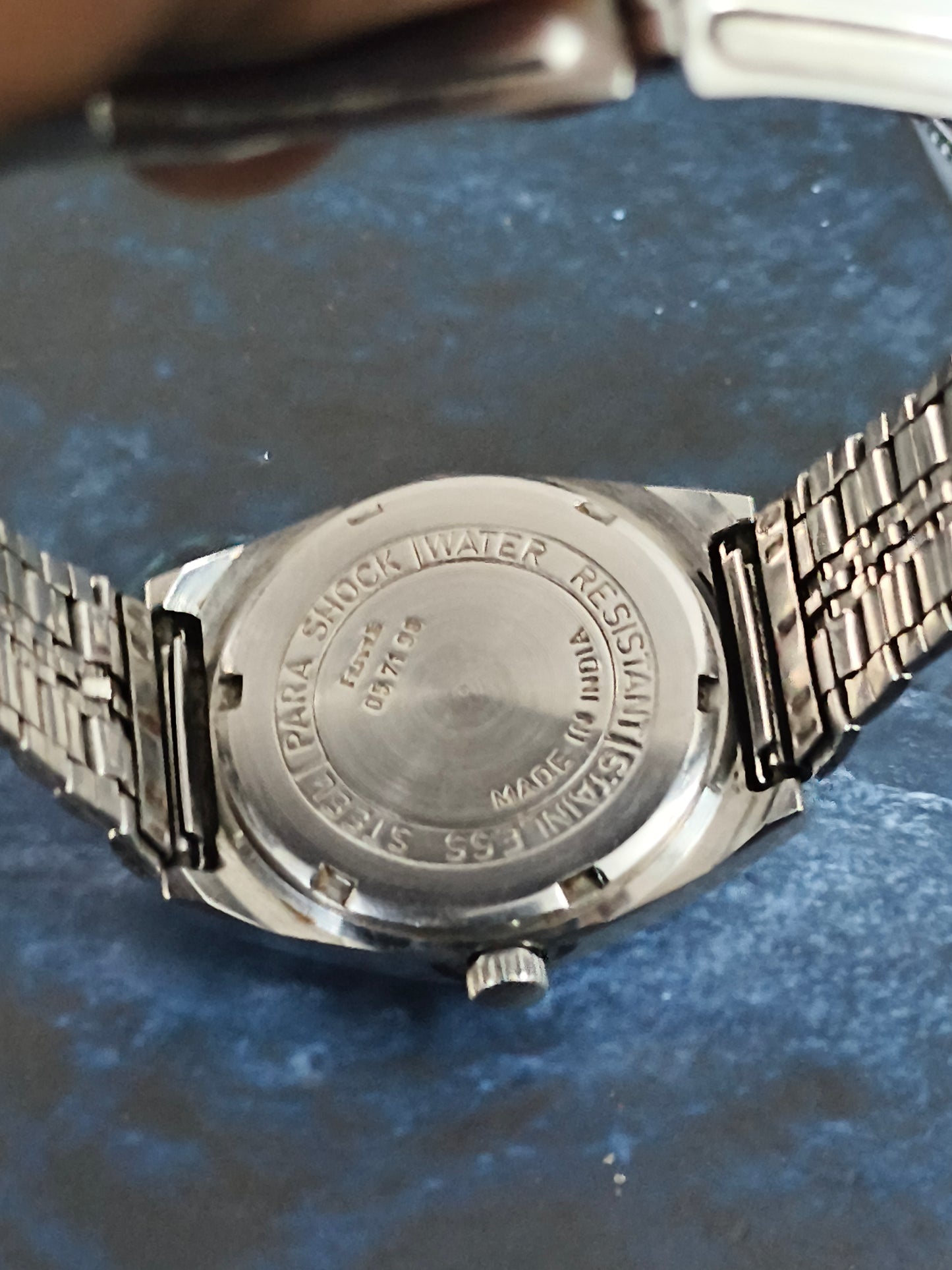 HMT Chirag Hand-wound Vintage Watch with a Two-tone Dial and Golden Details