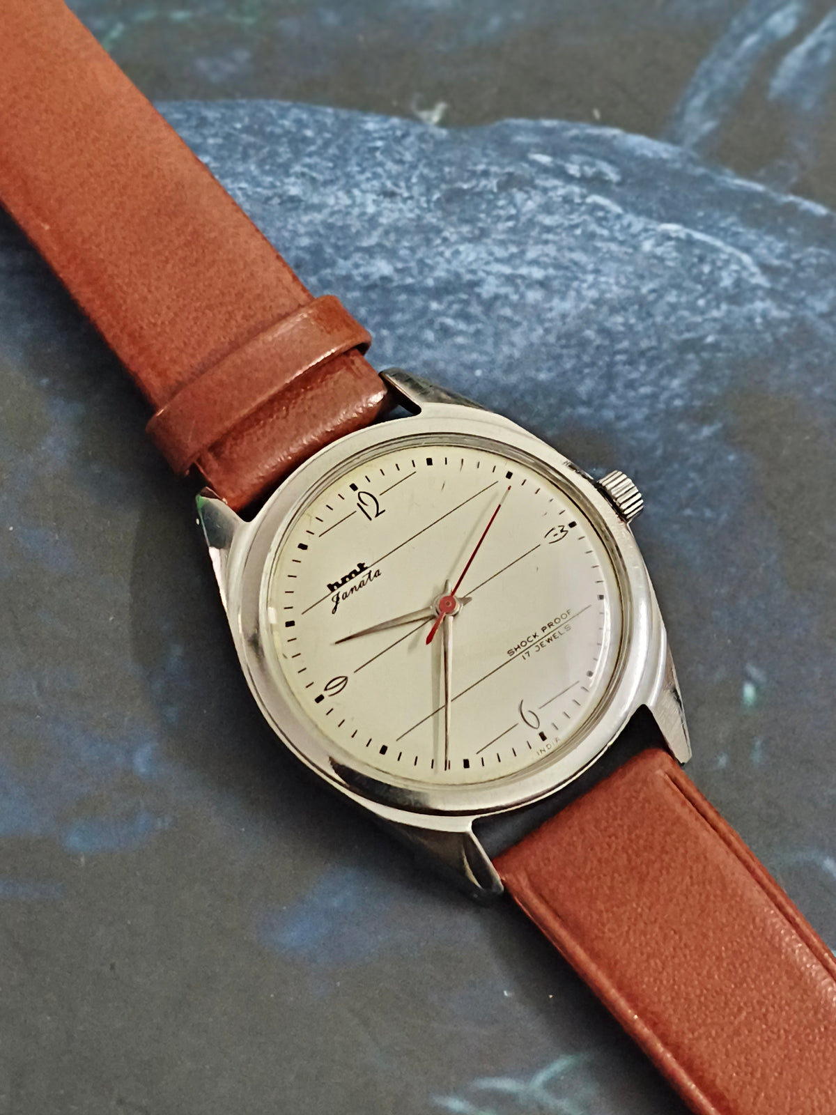 HMT Janata Hand-wound Vintage Watch with a White Notebook Pattern Dial