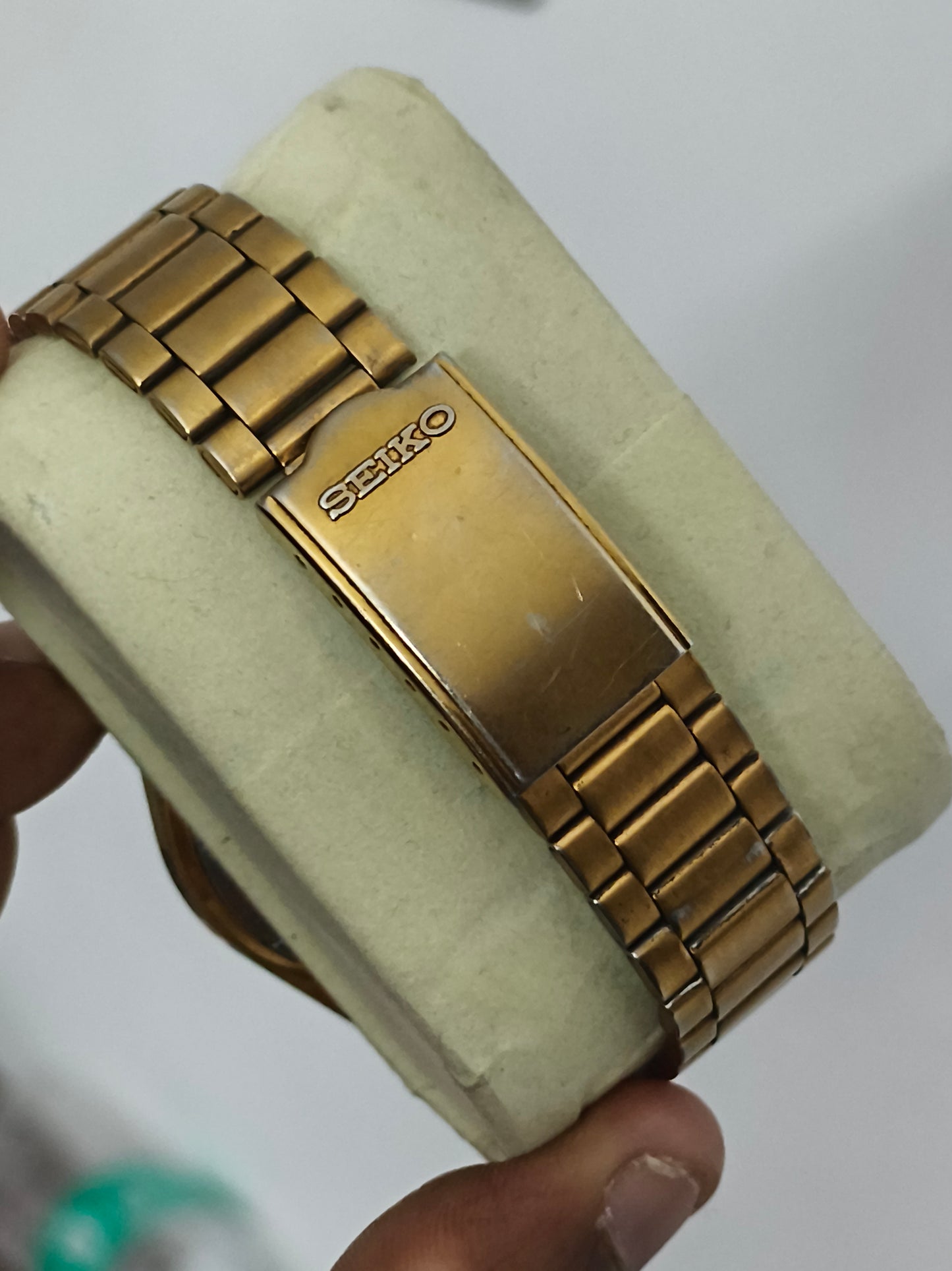 Seiko 5 Automatic Day Date Vintage Watch with Gold-toned Case and Bracelet