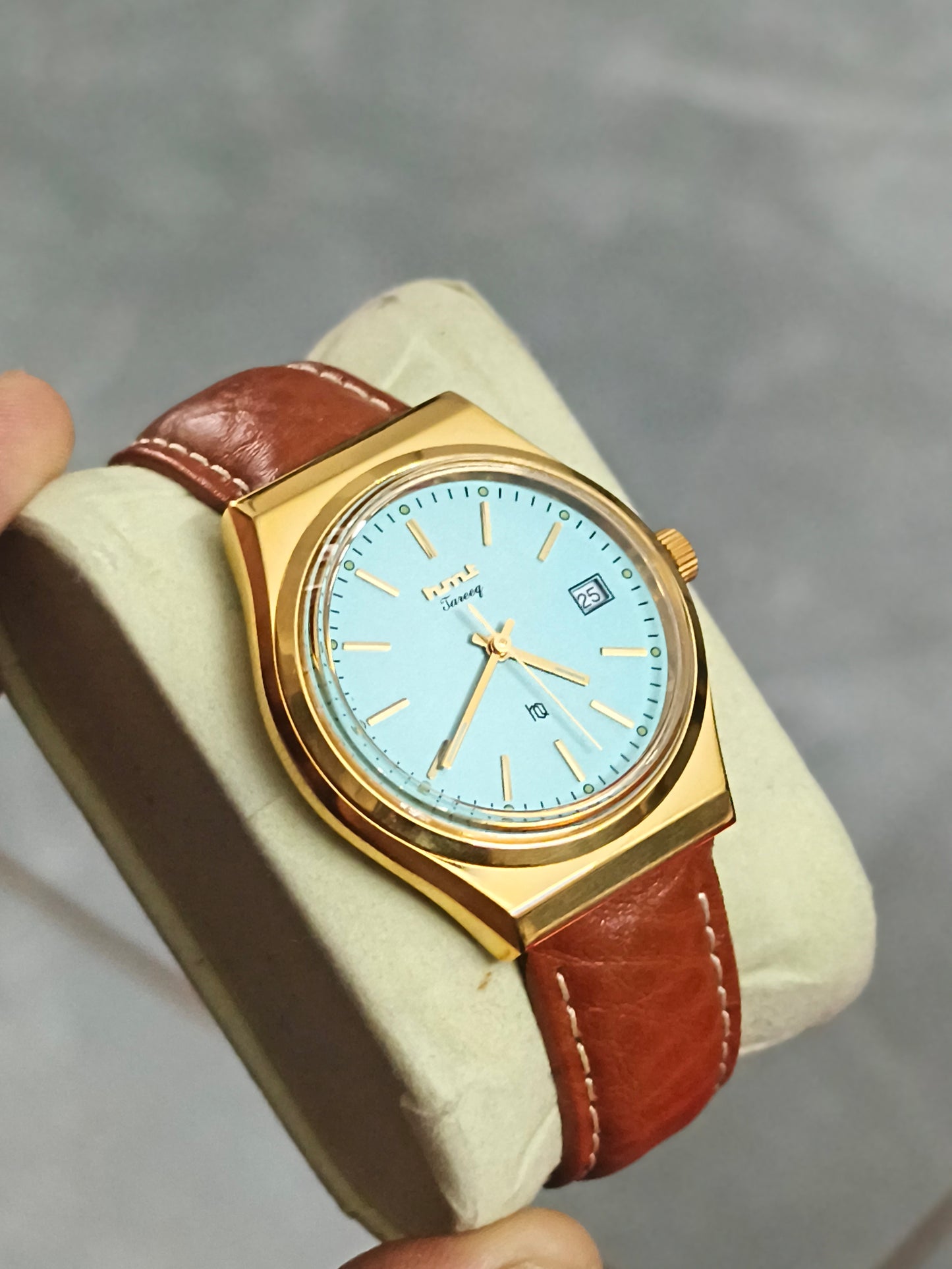 HMT Tareeq HQ Quartz Gold-toned Watch with Tiffany Blue Dial
